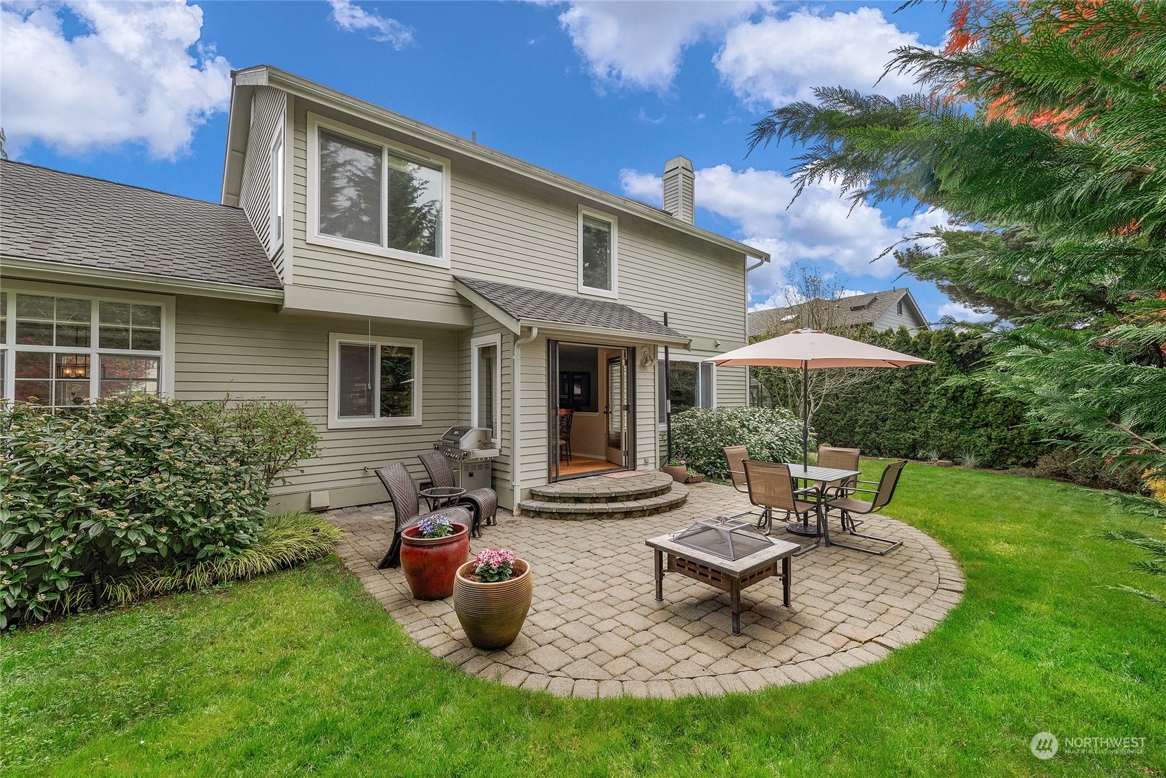 7323 W Country Club Drive