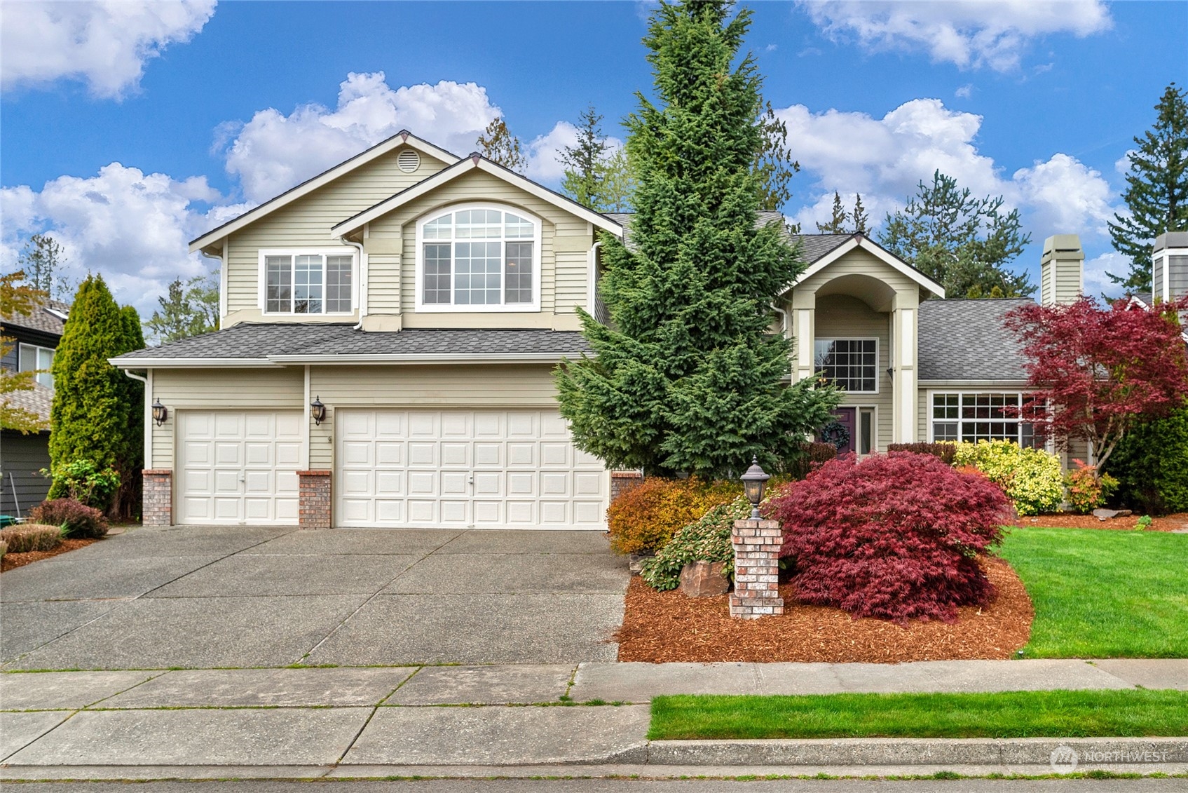 7323 W Country Club Drive