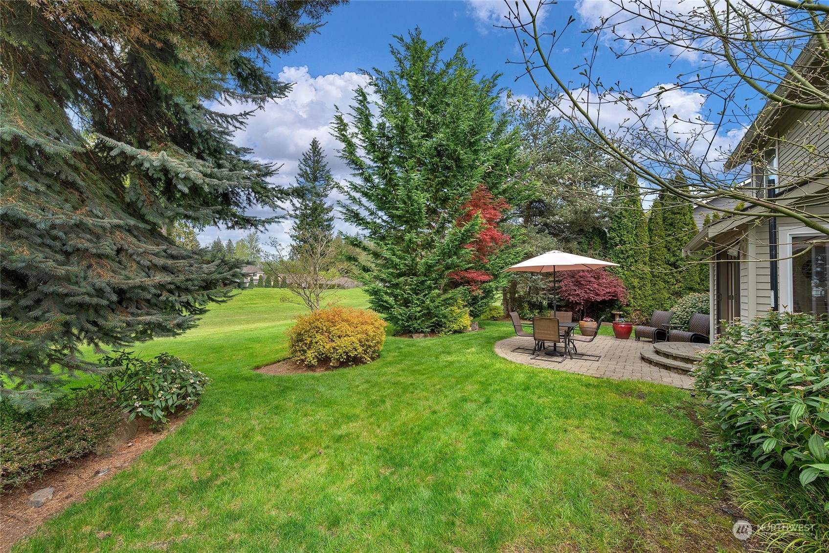 7323 W Country Club Drive
