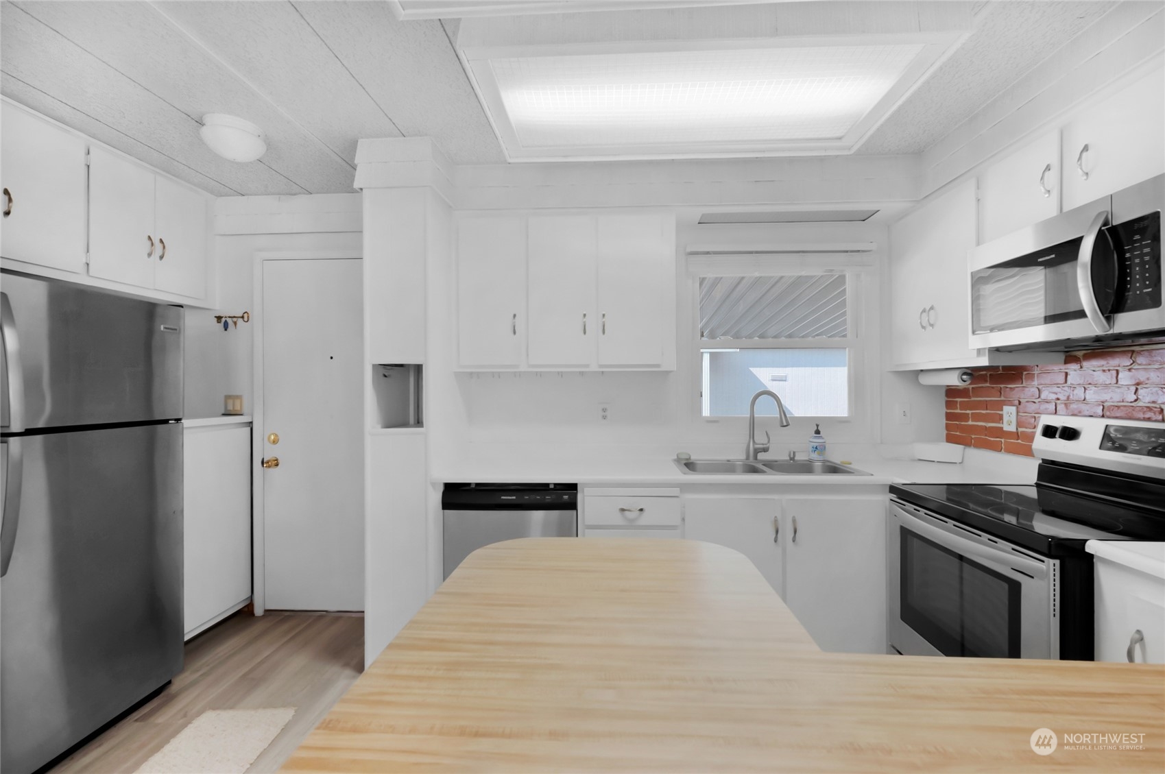 23825 15th Avenue SE Unit: 110