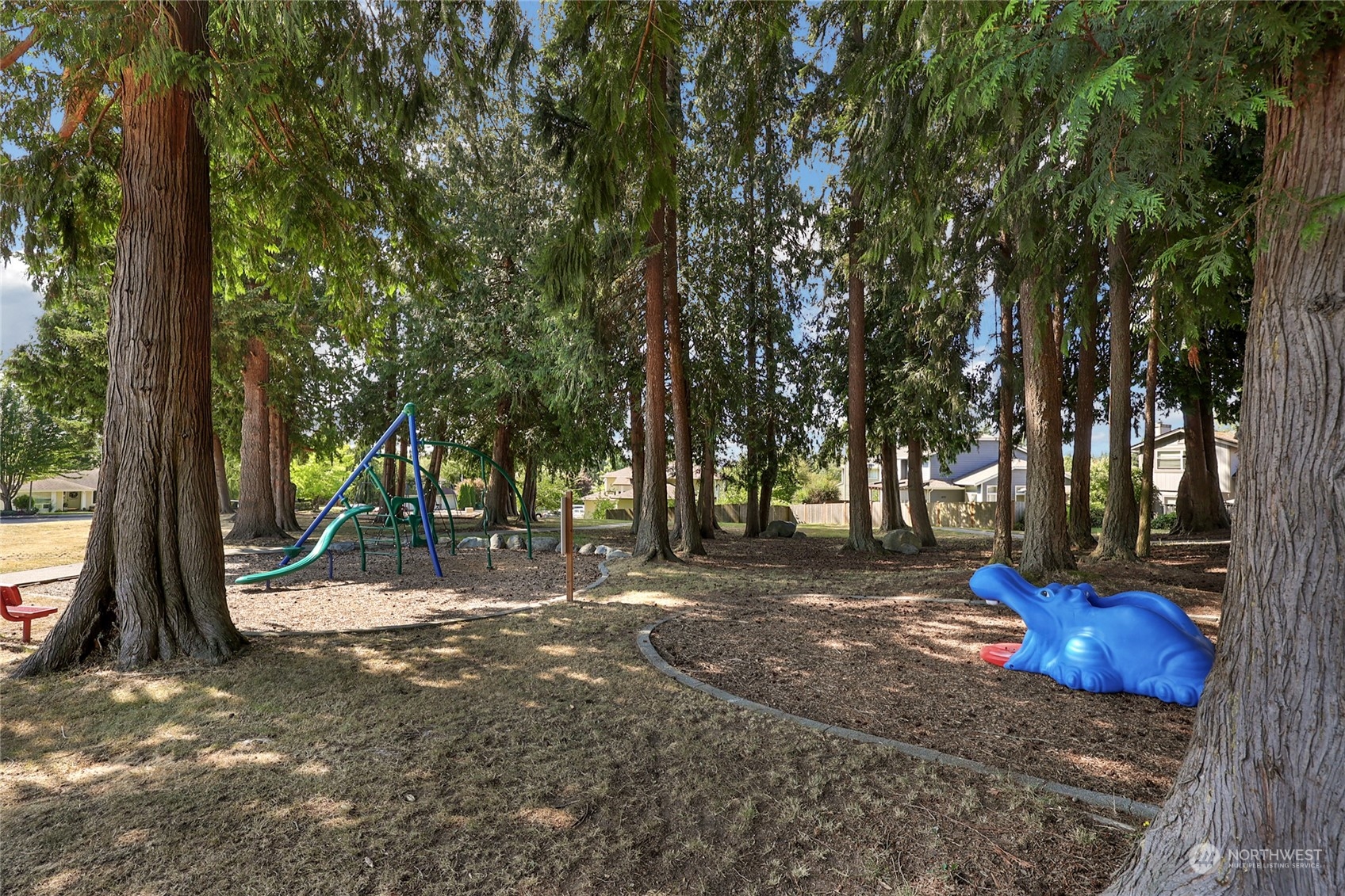 6904 75th Drive NE