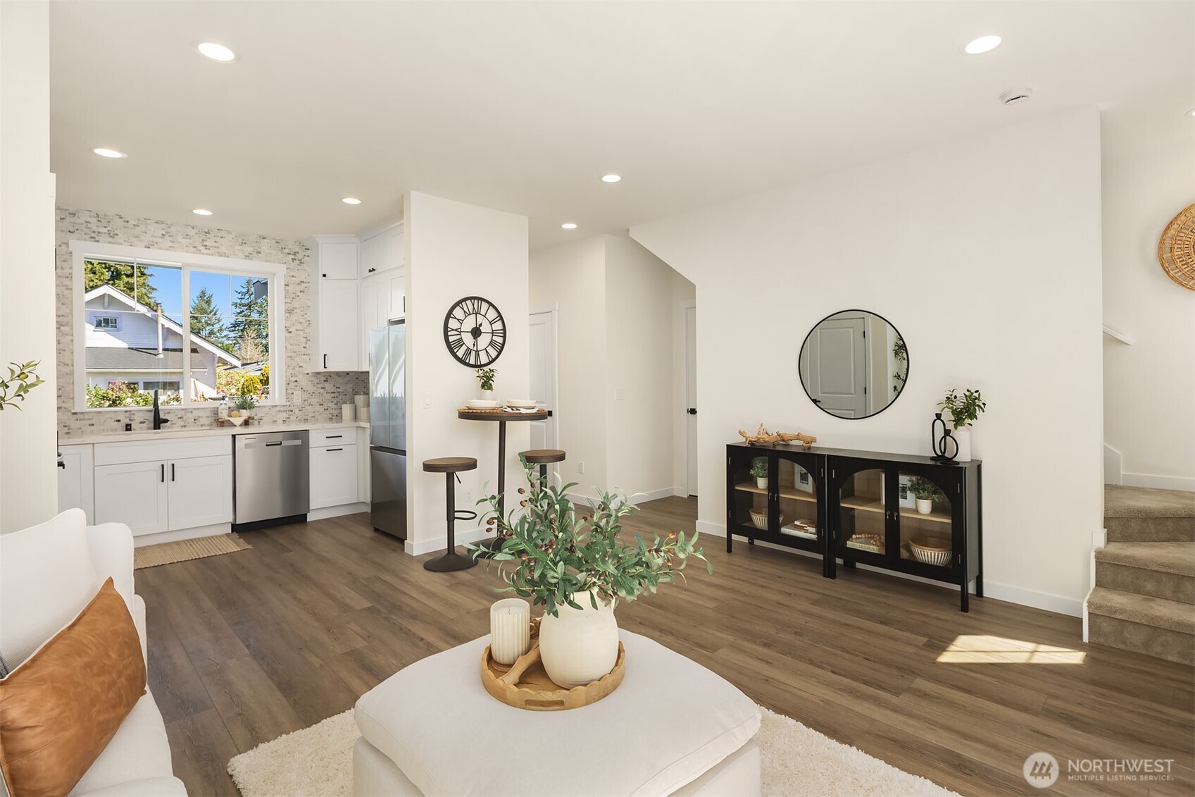 2209 Monroe Avenue Unit: B