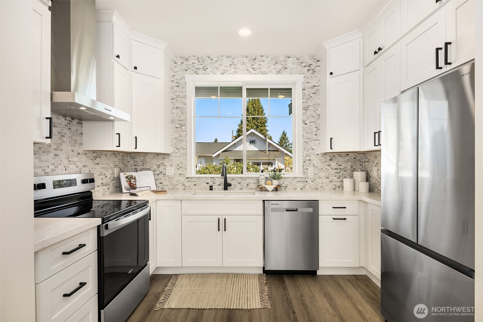 2209 Monroe Avenue Unit: B