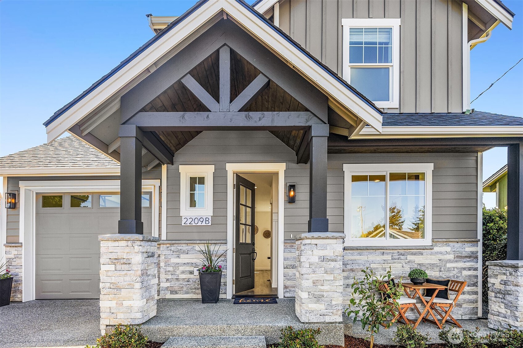 2209 Monroe Avenue Unit: B