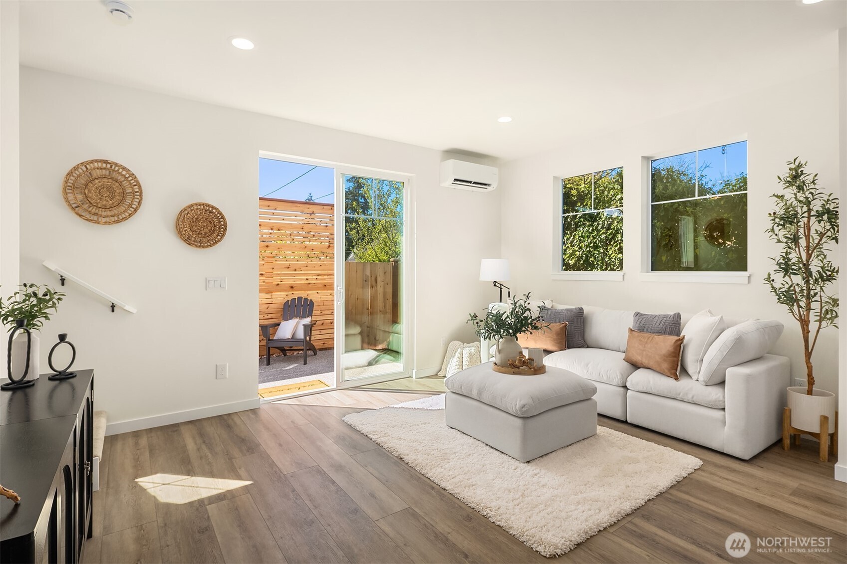 2209 Monroe Avenue Unit: B