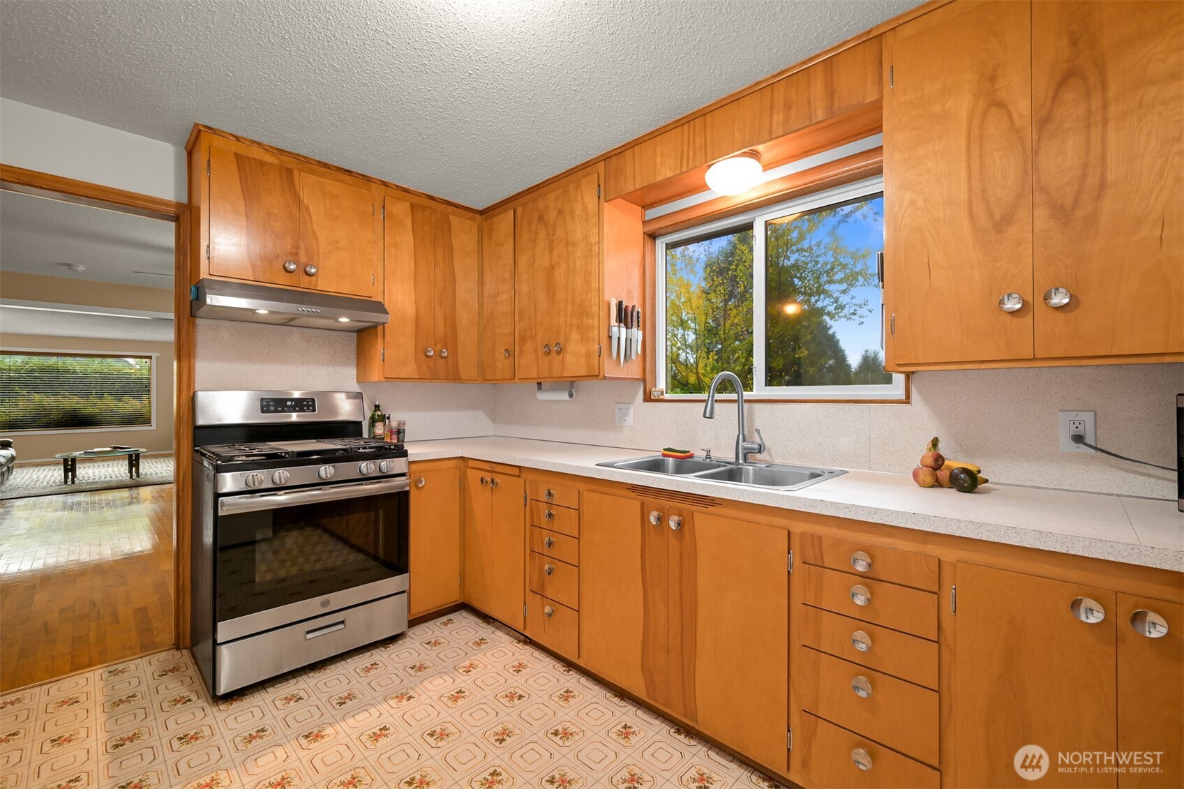216 Colvin Place