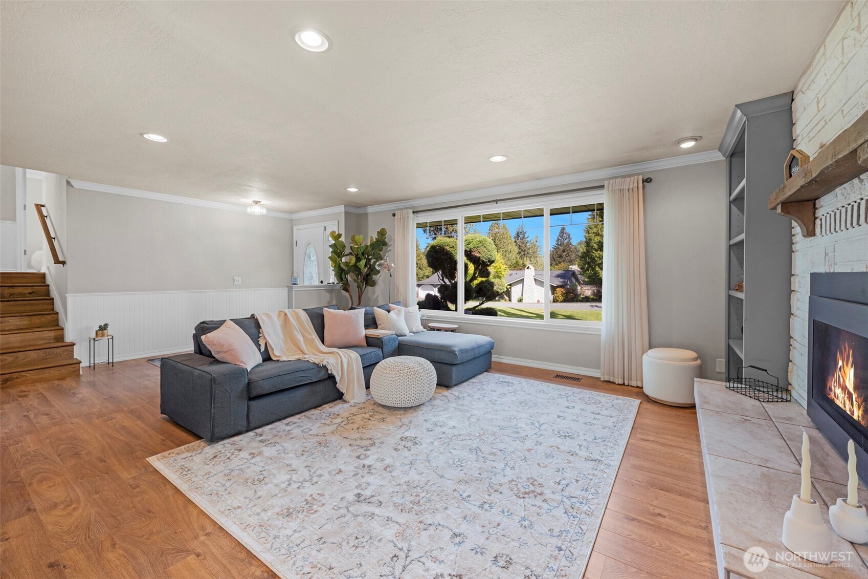 6325 Northridge Drive