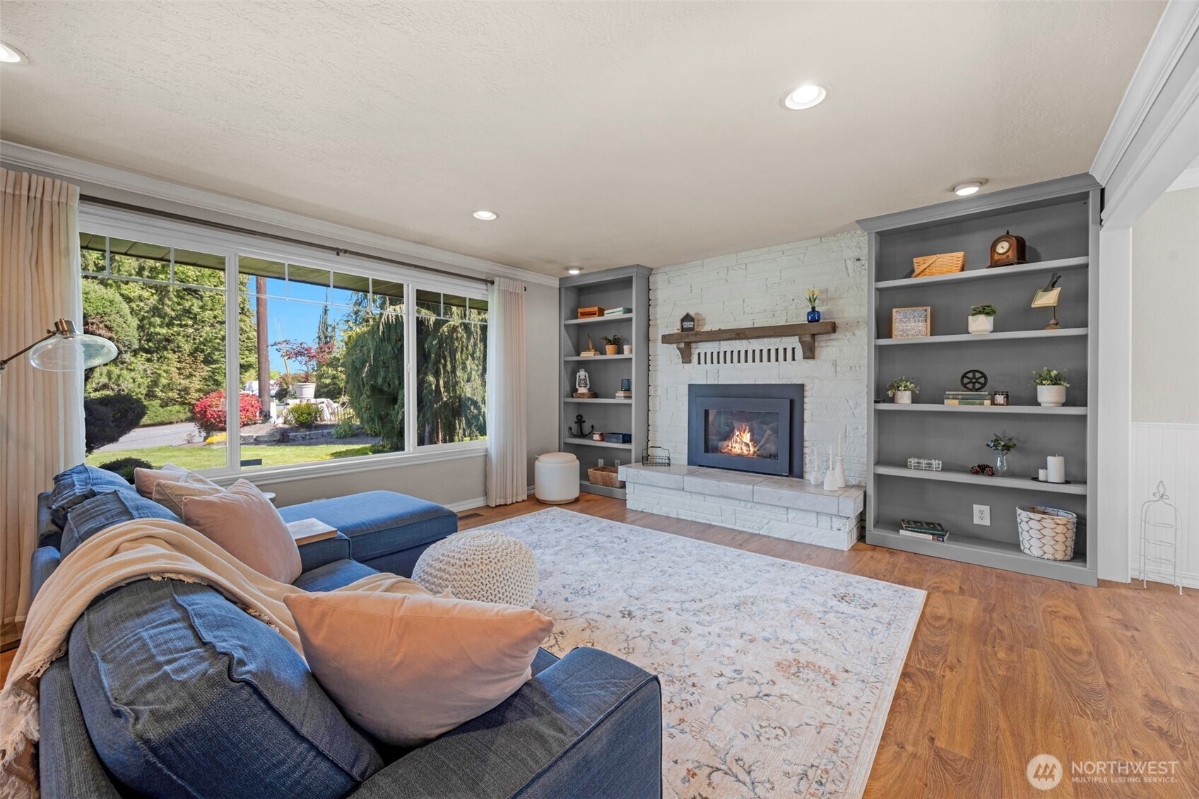 6325 Northridge Drive