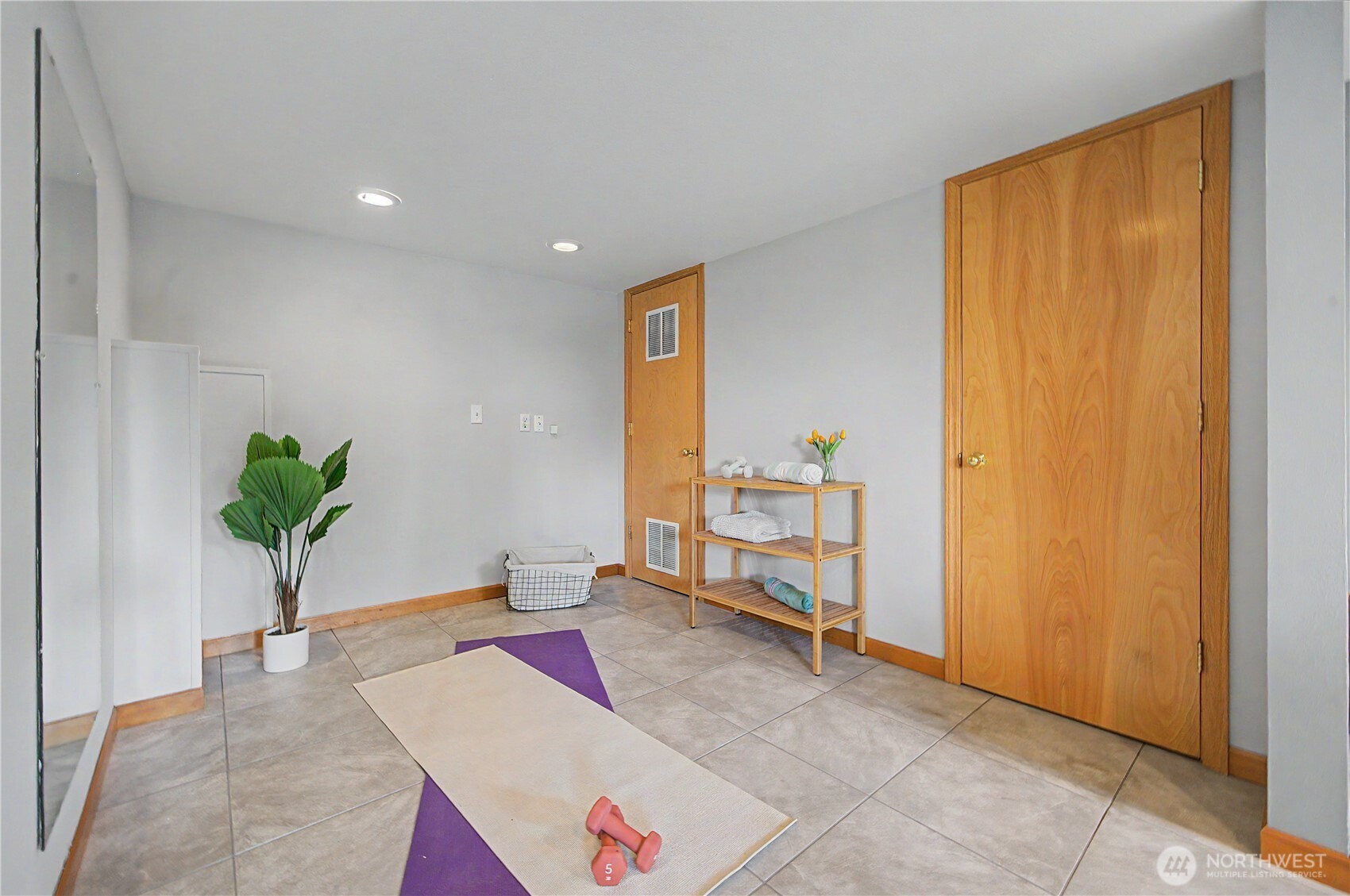 6325 Northridge Drive