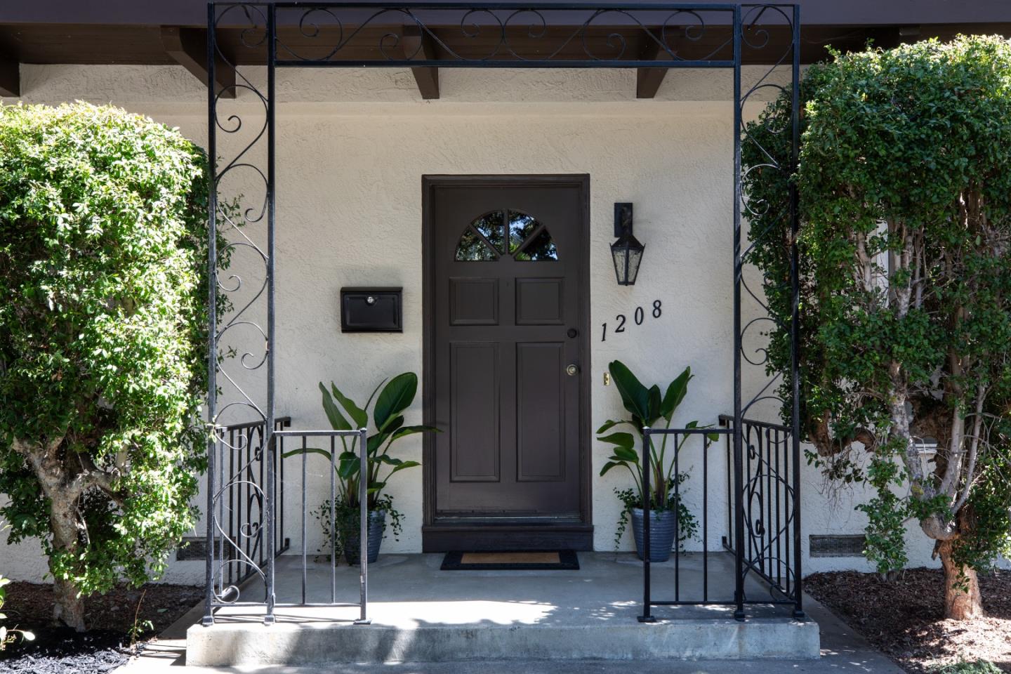 1208 Fairbrook Drive