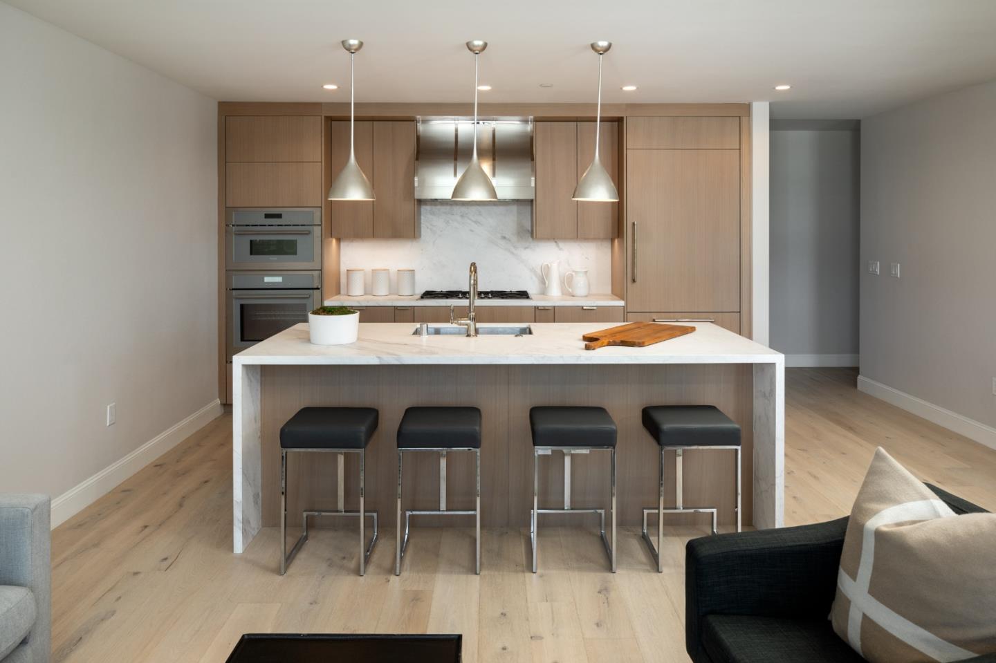 450 First Street 302