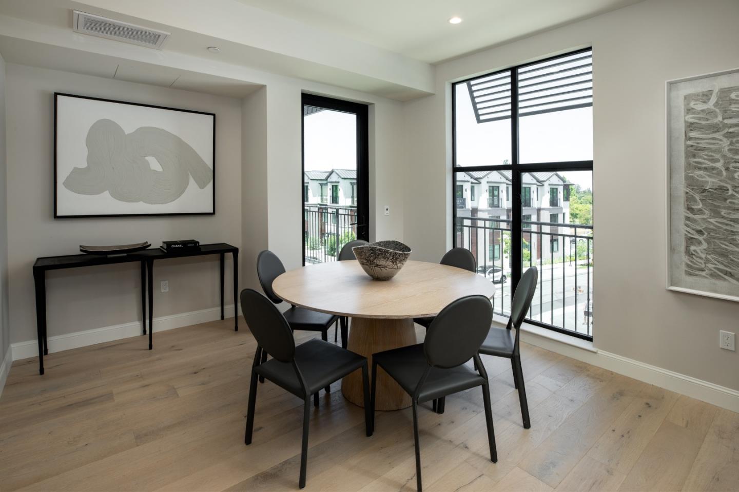 450 First Street 302