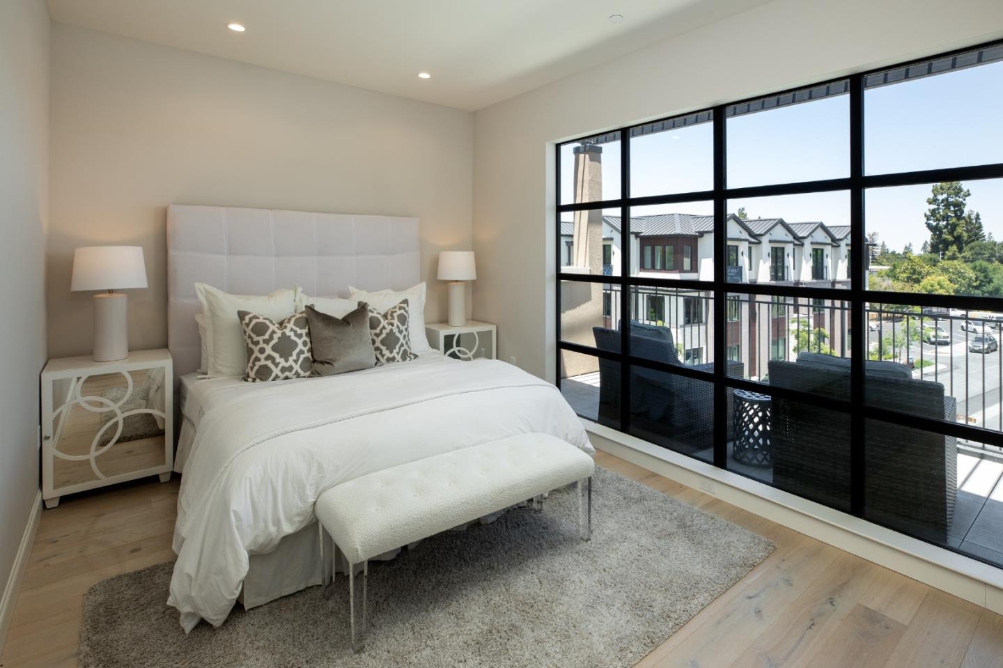 450 First Street 302