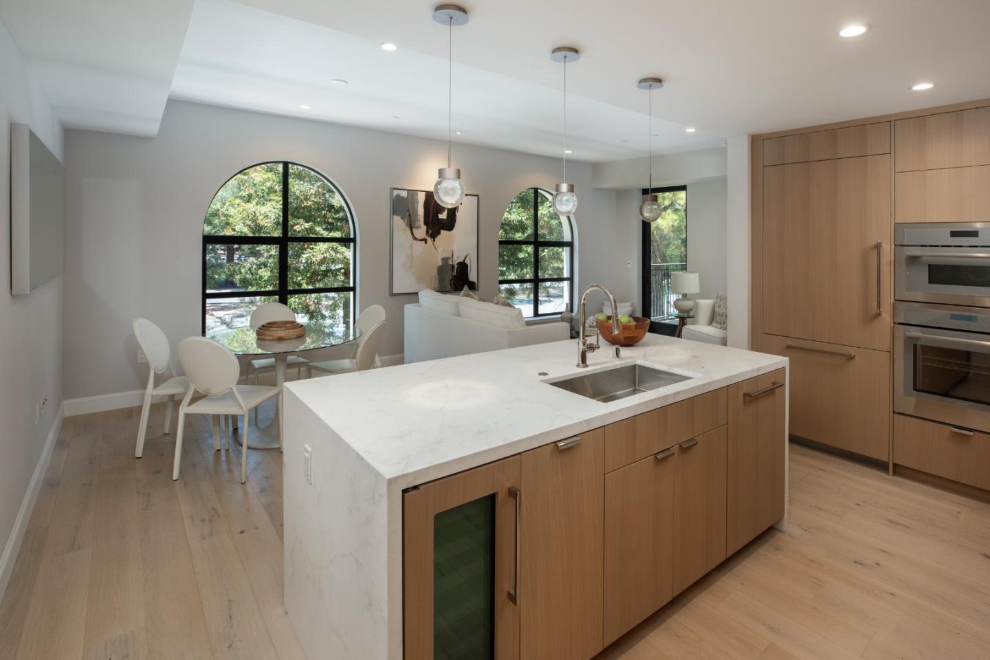 450 First Street 201