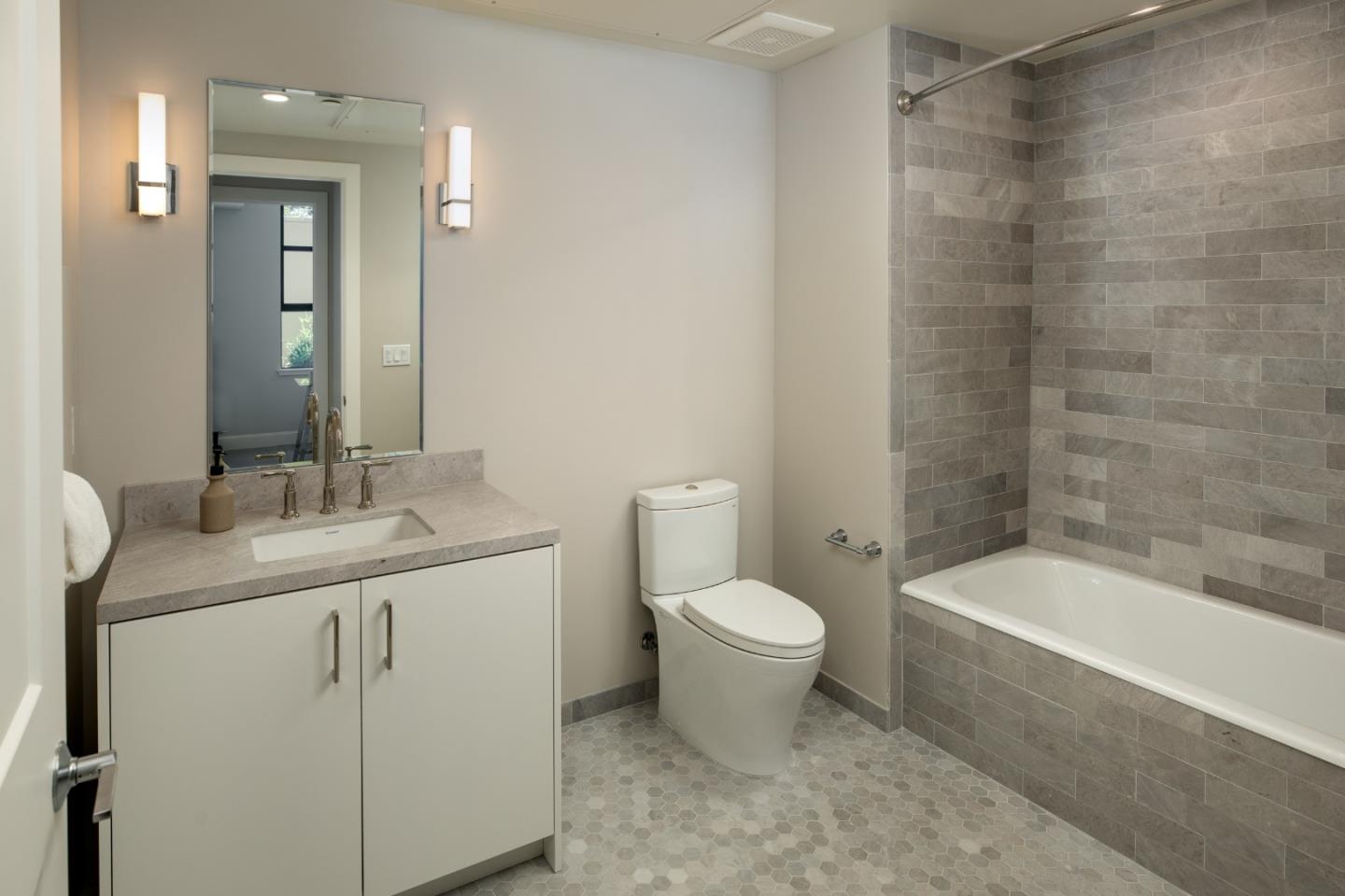 450 First Street 107