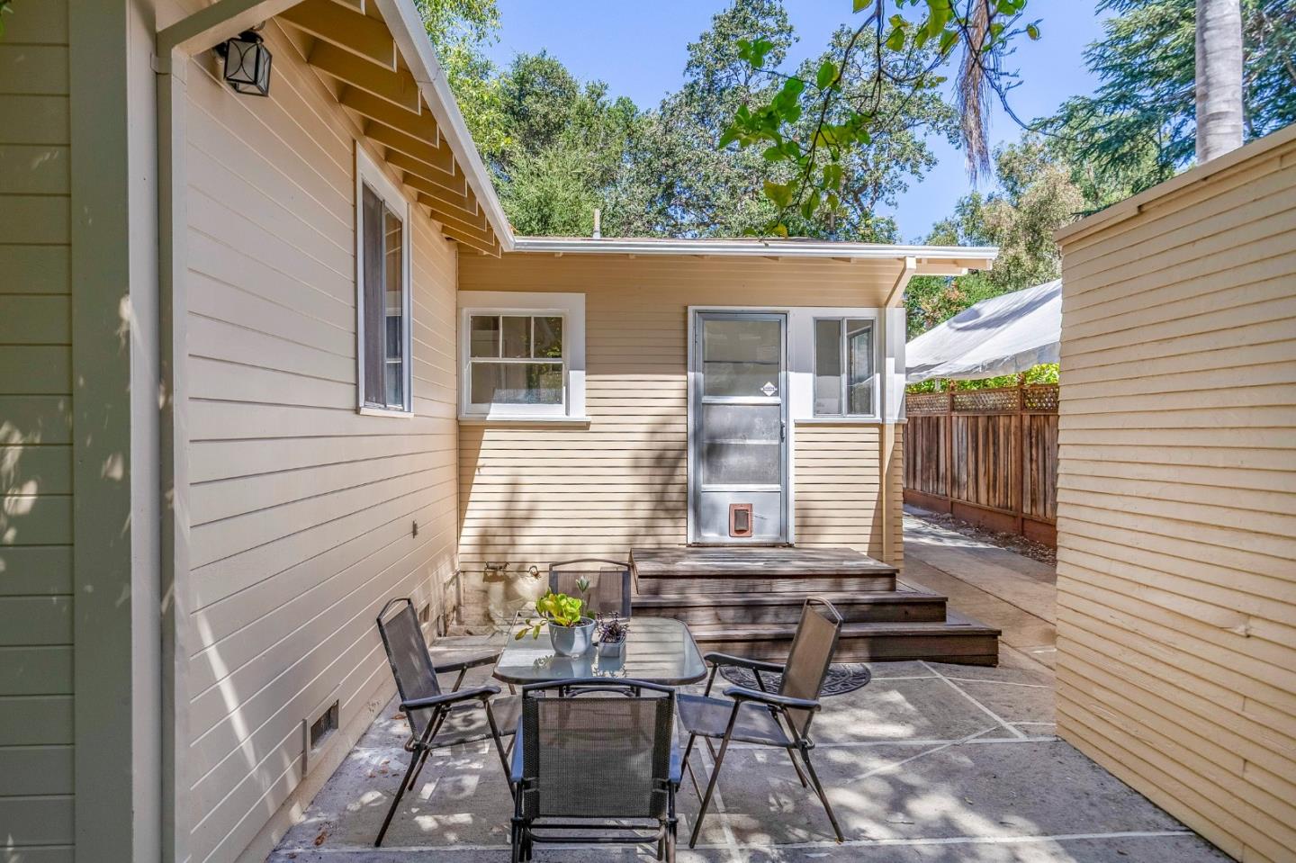 622 AVE