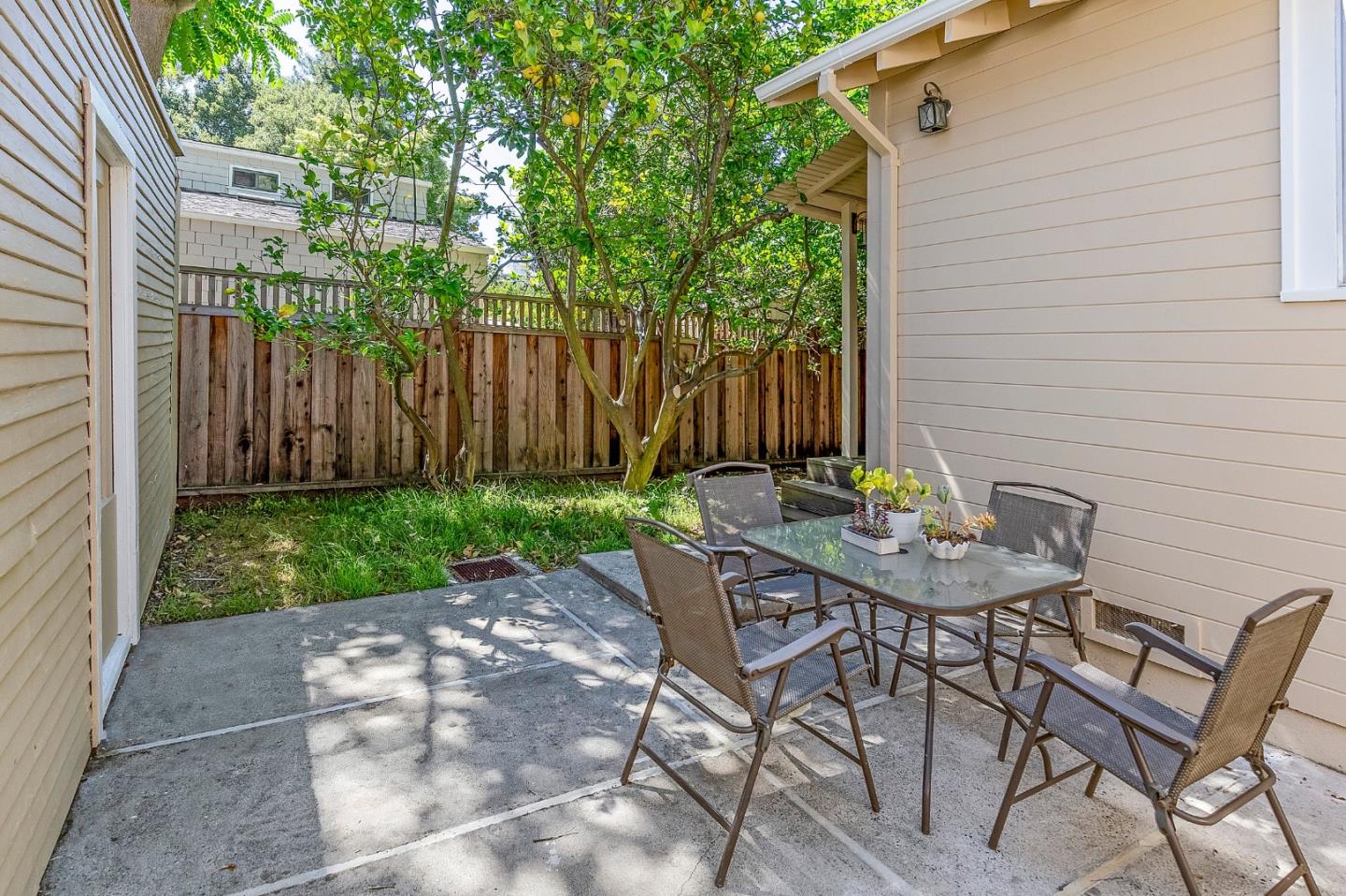 622 AVE