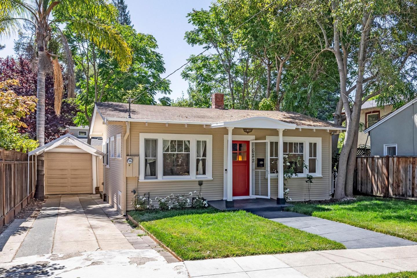 622 AVE