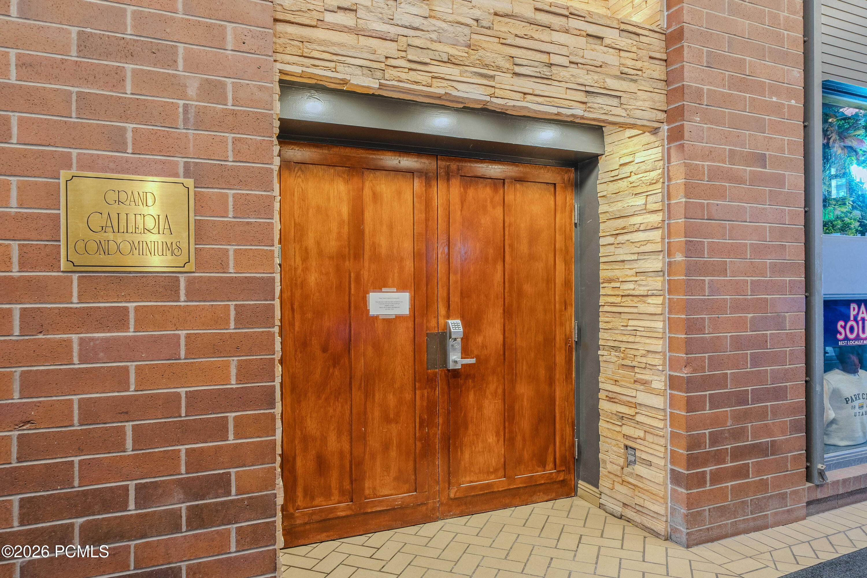 580 Main Street Street 402