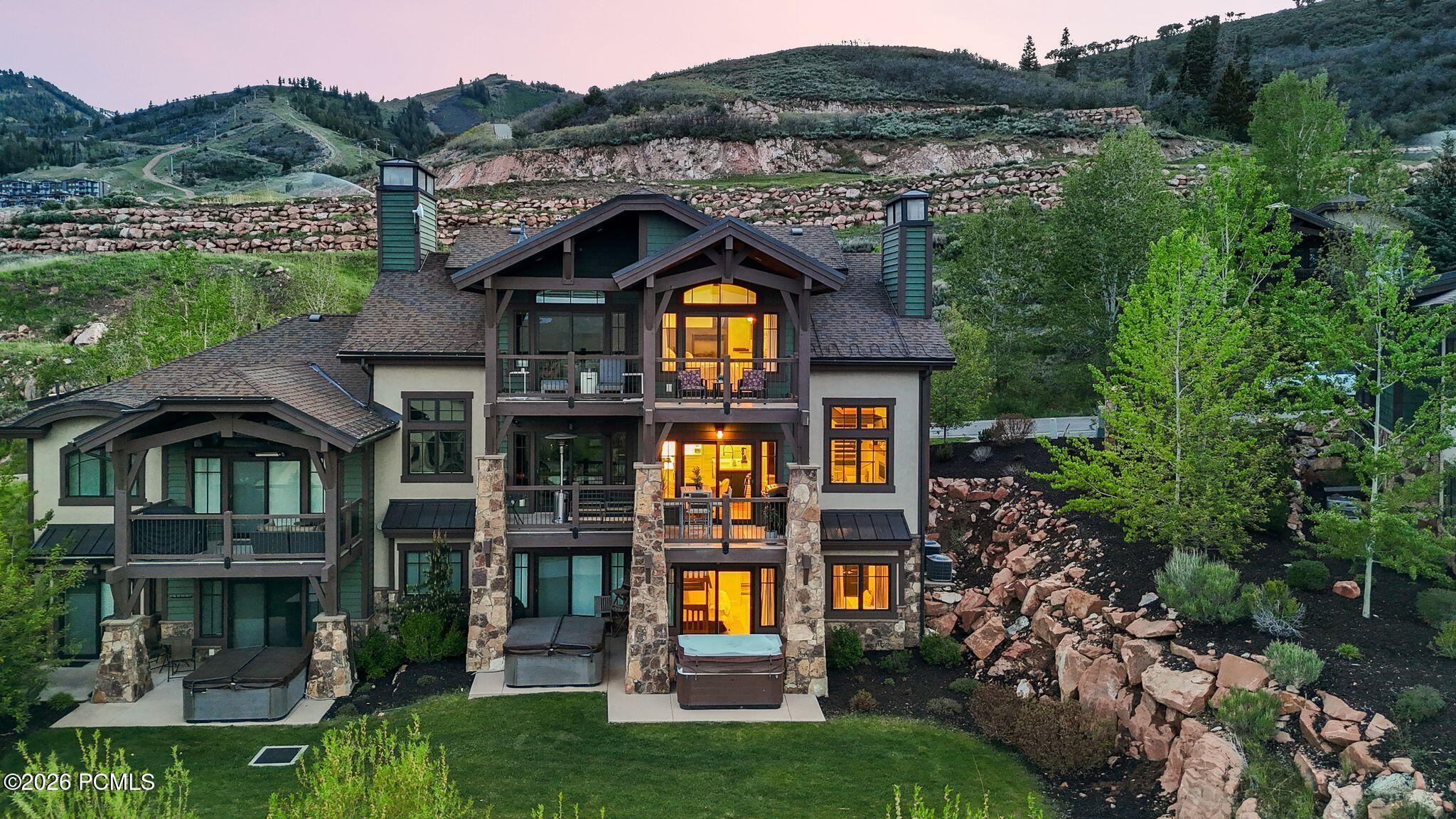 4096 Fairway Lane