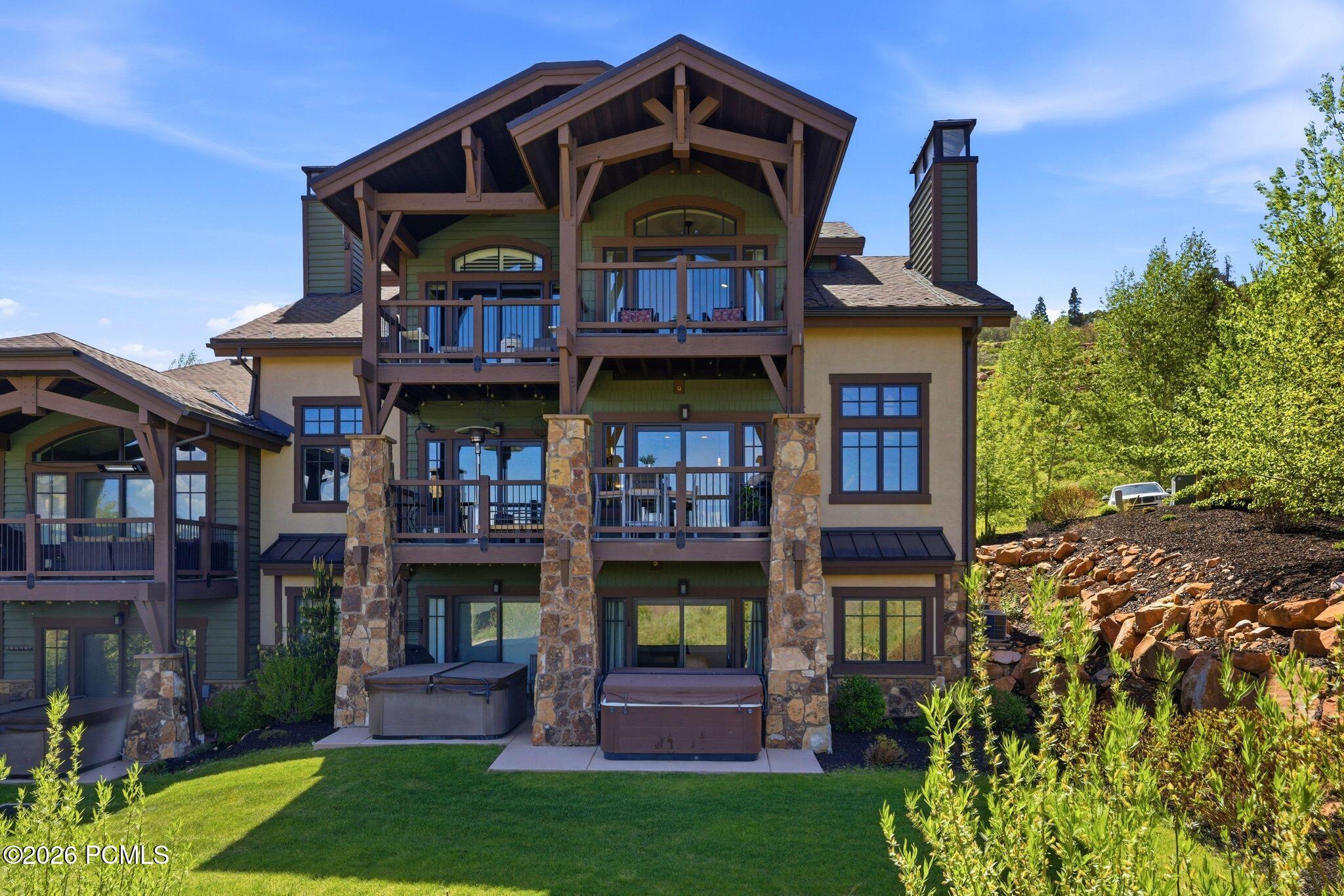 4096 Fairway Lane