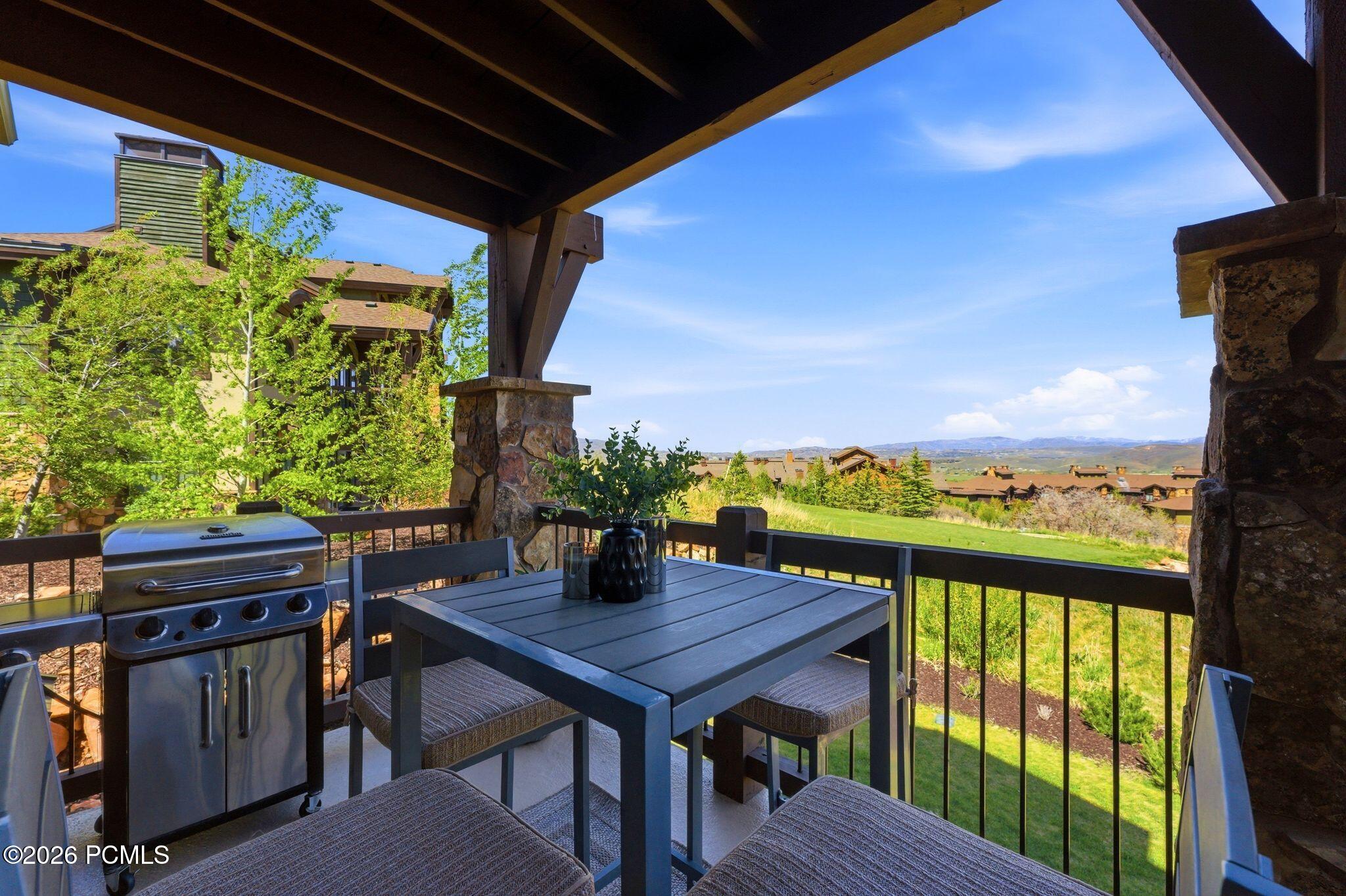 4096 Fairway Lane