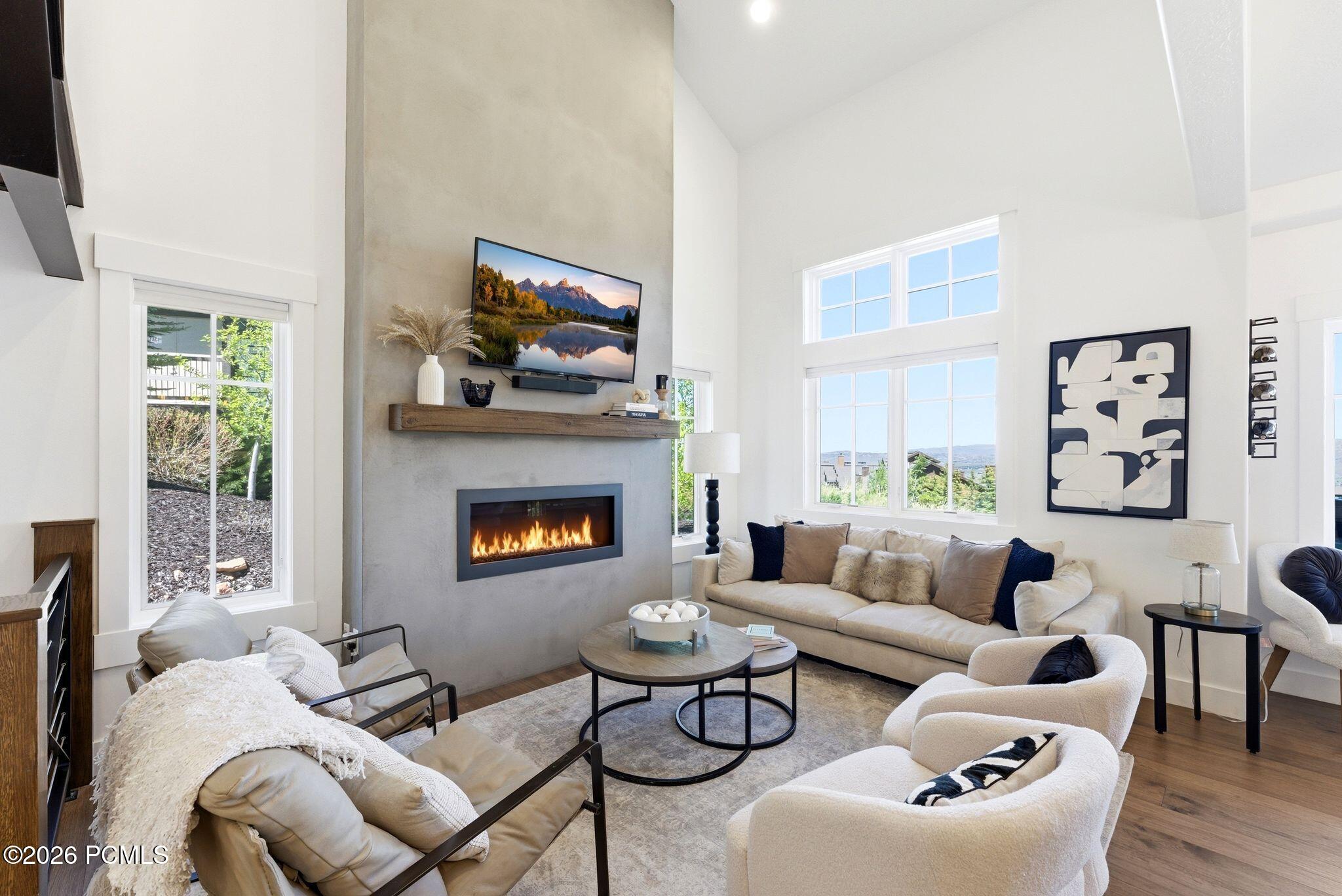 4096 Fairway Lane
