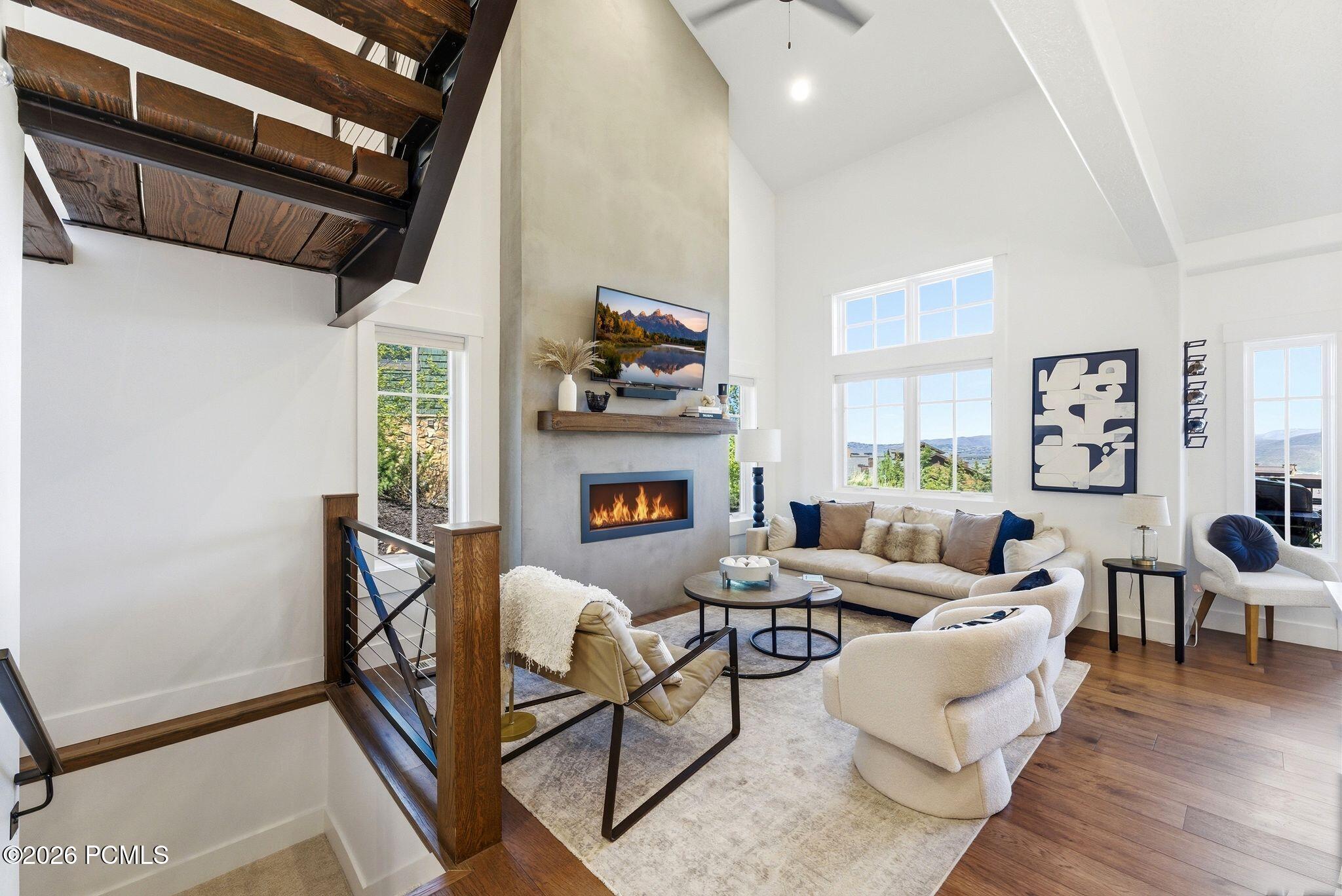 4096 Fairway Lane