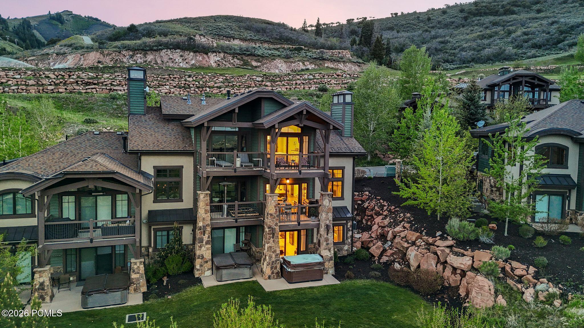 4096 Fairway Lane