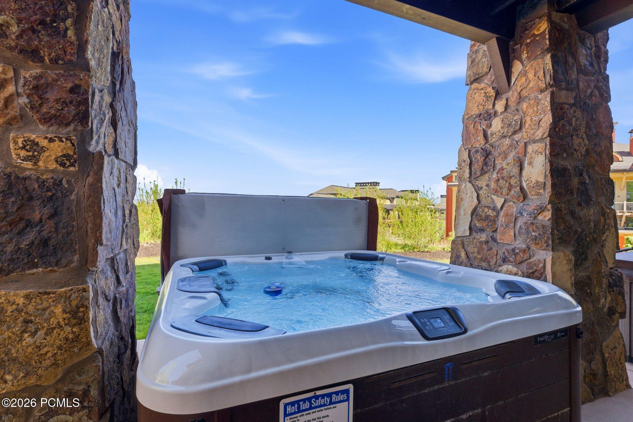 4096 Fairway Lane