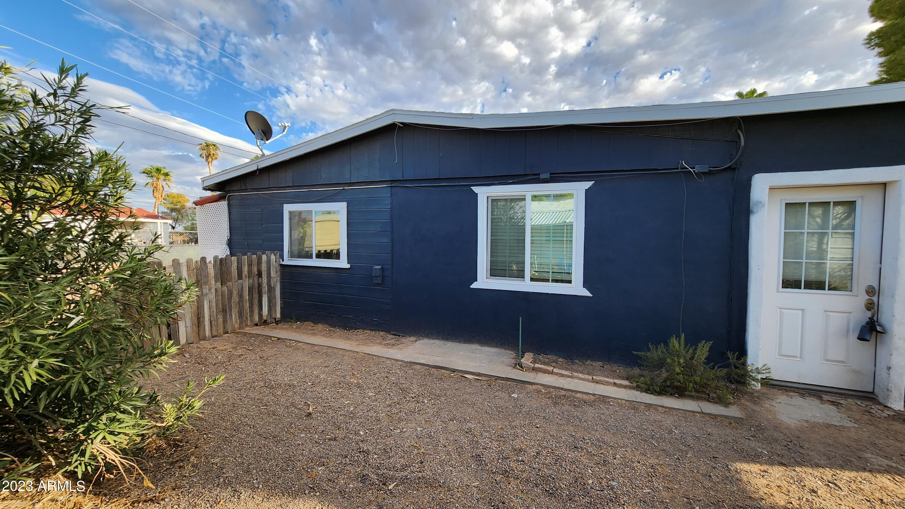 4557 N Palomino Lane