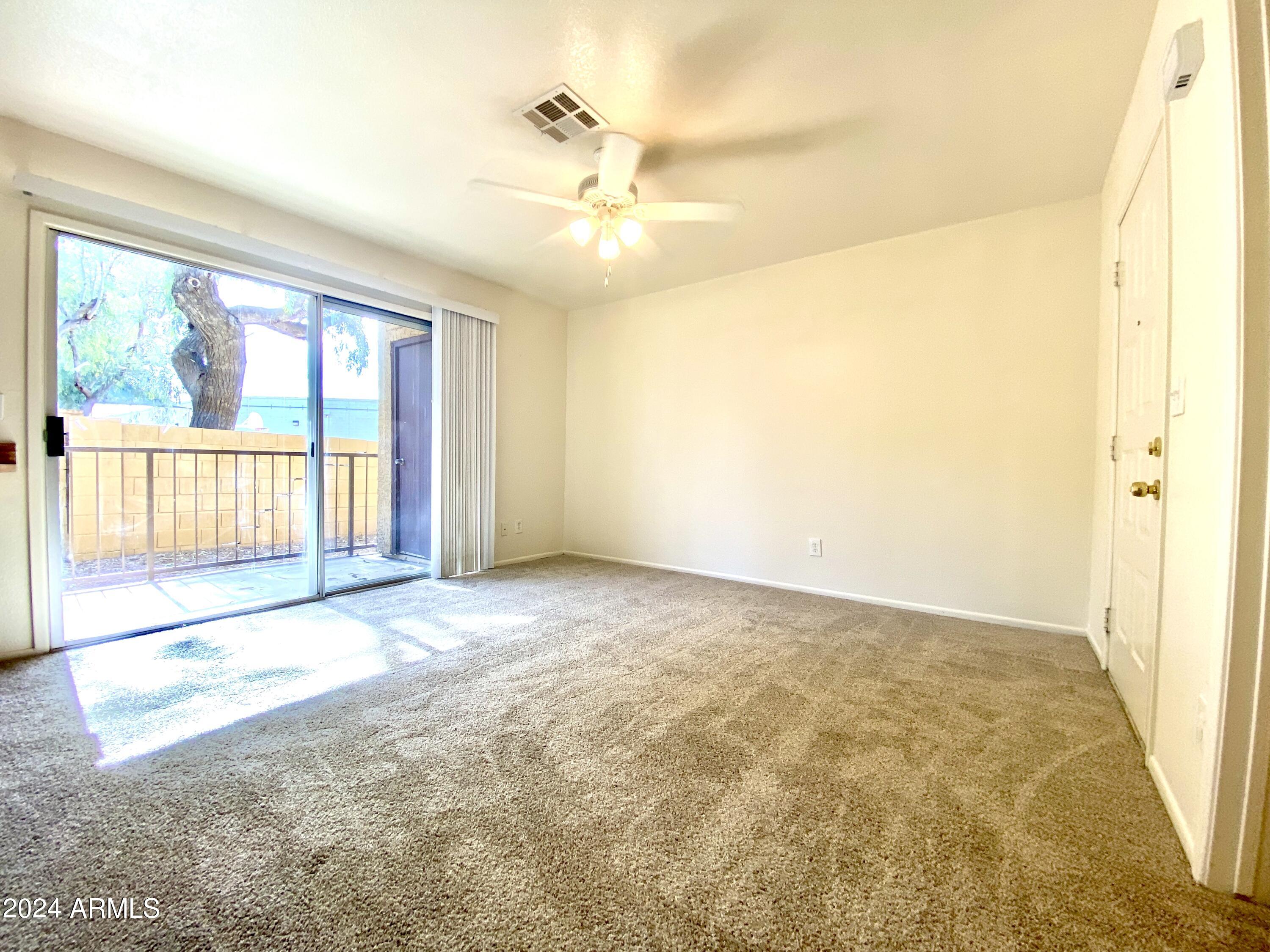 653 W GUADALUPE Road, 1017