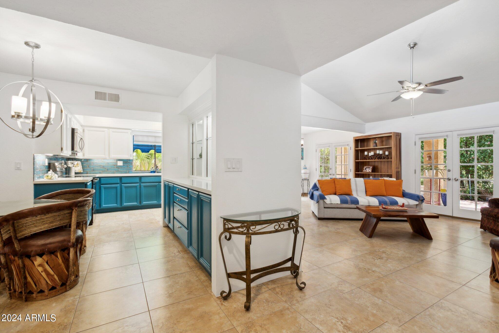 1105 E TAPATIO Drive