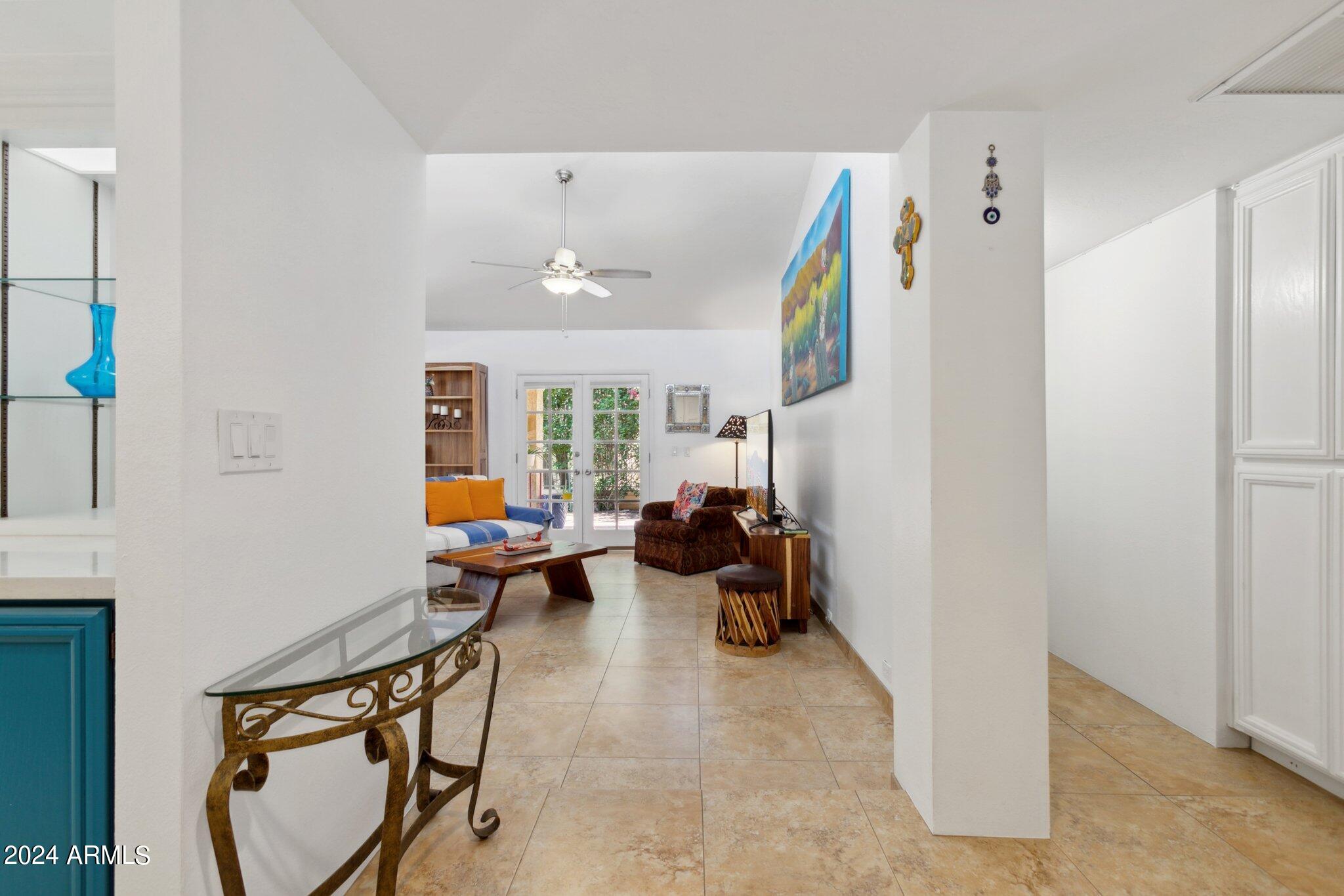 1105 E TAPATIO Drive