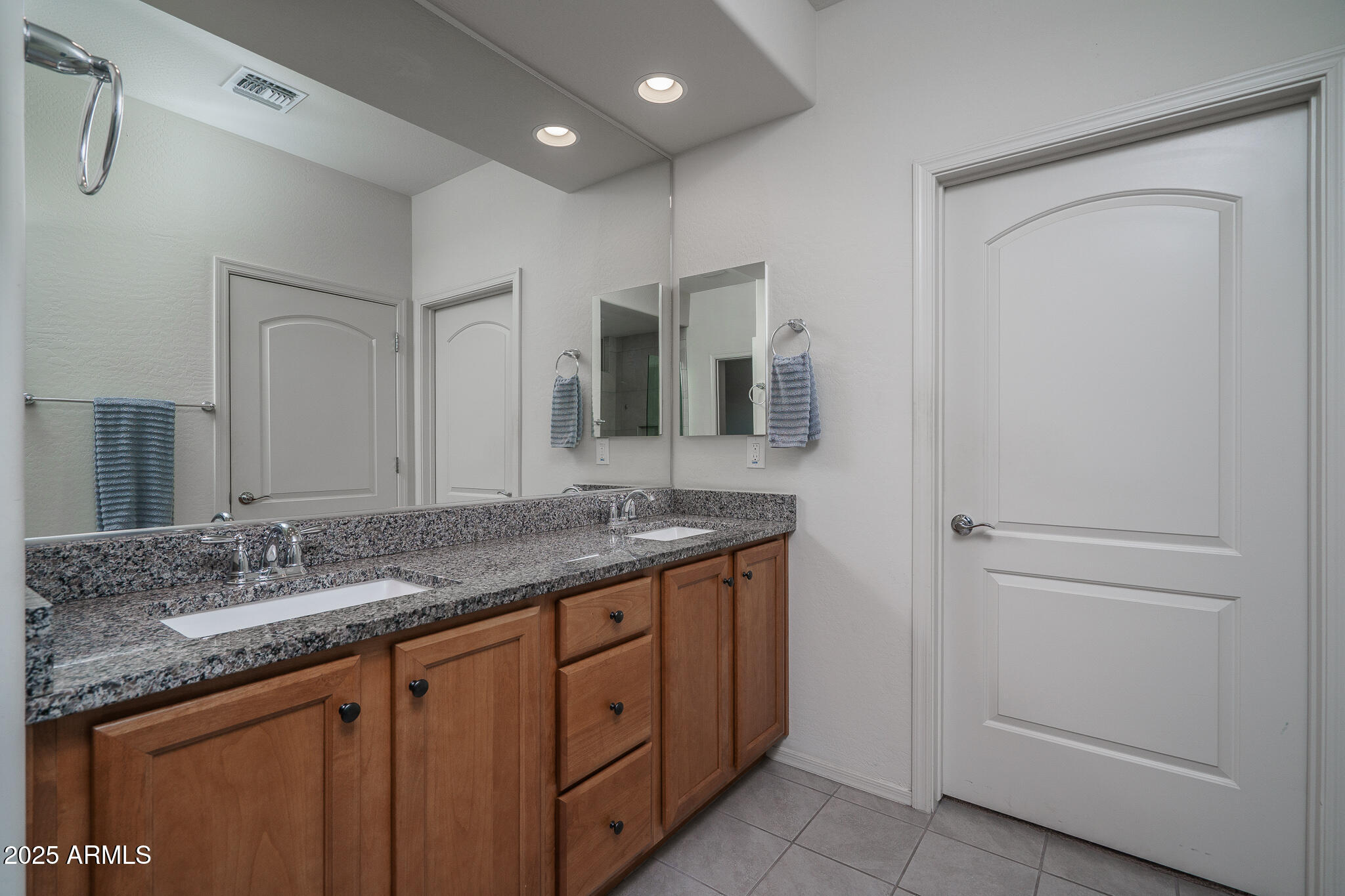 26017 W MAPLE Drive