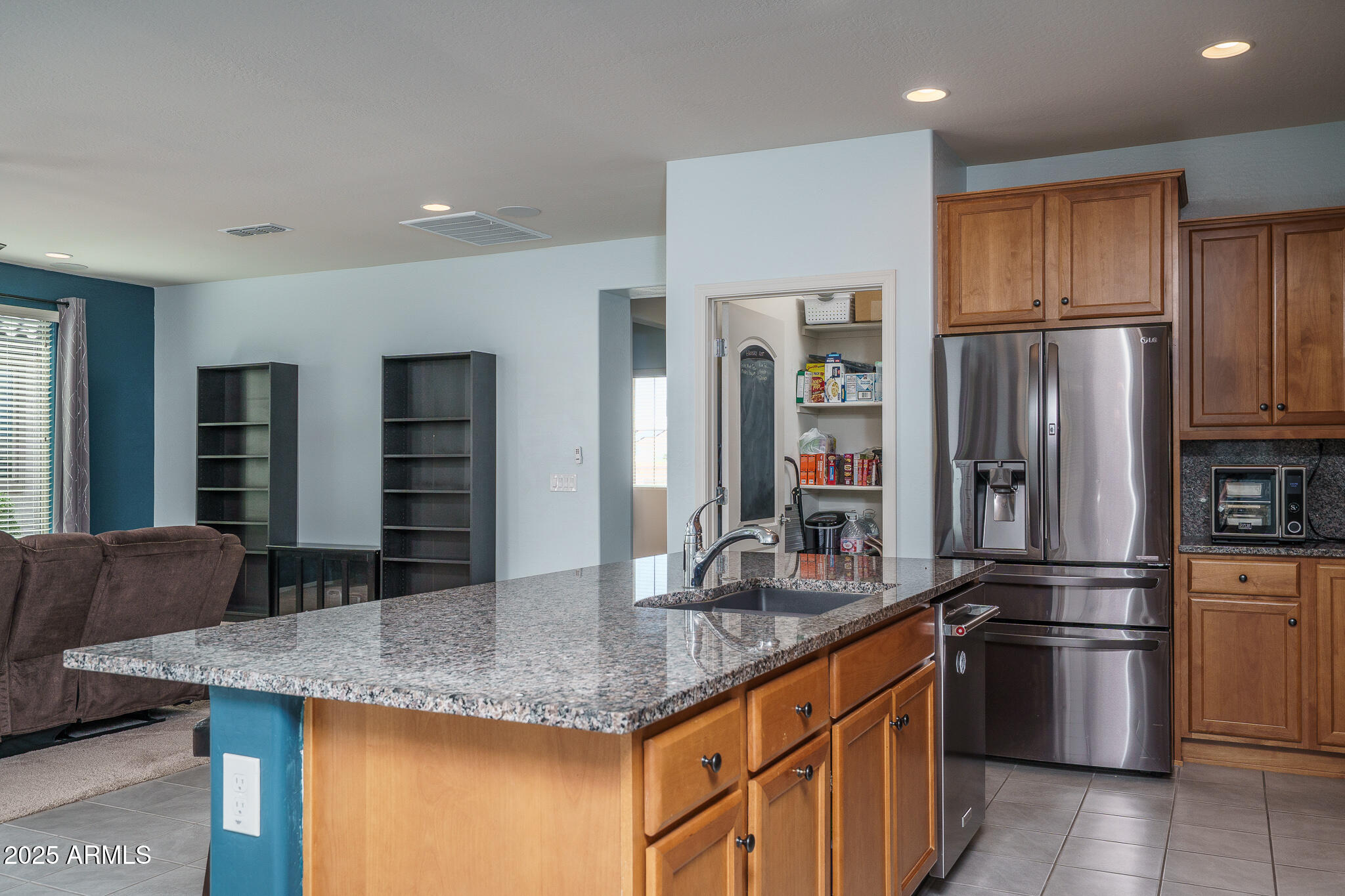 26017 W MAPLE Drive