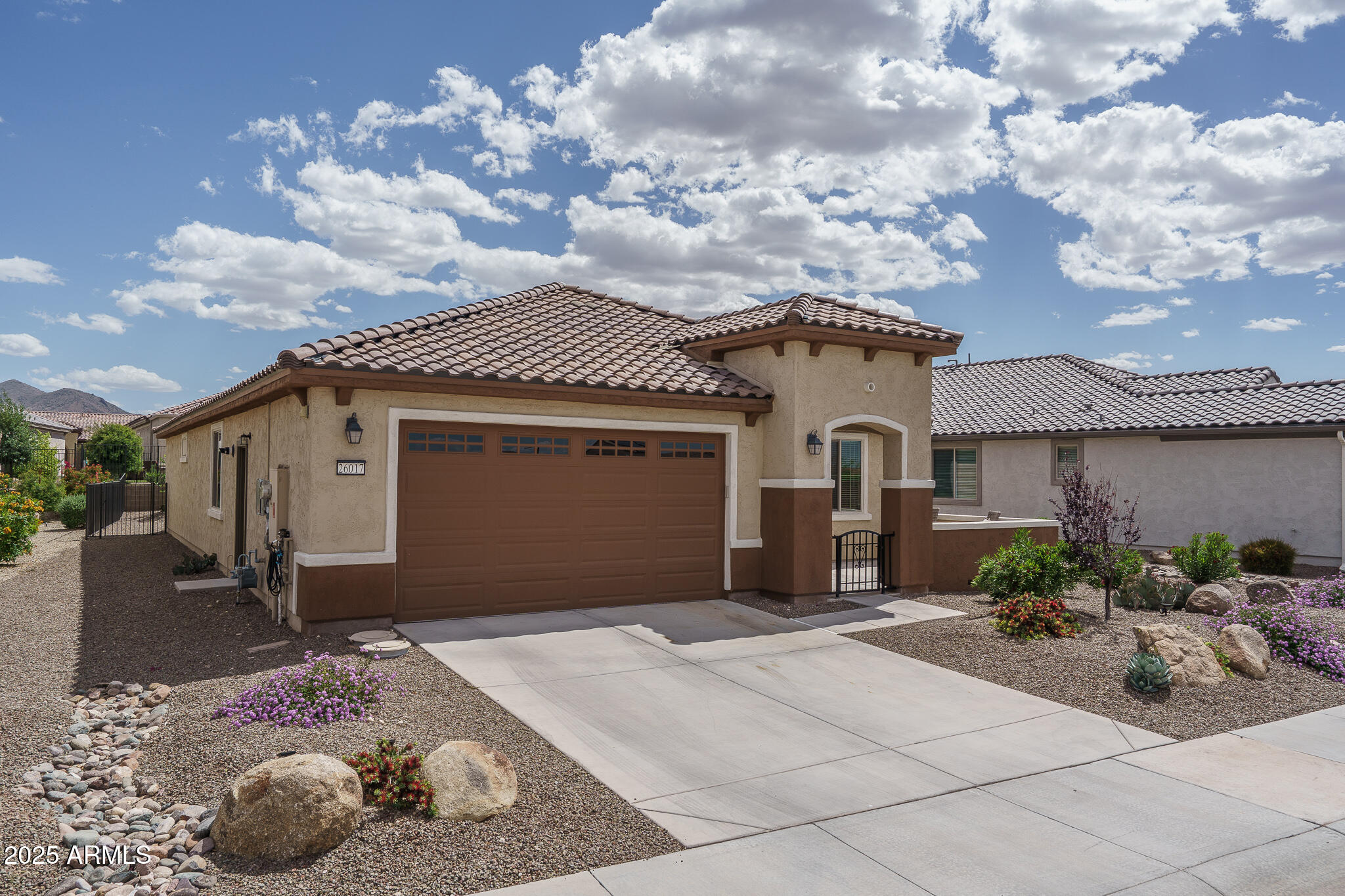 26017 W MAPLE Drive