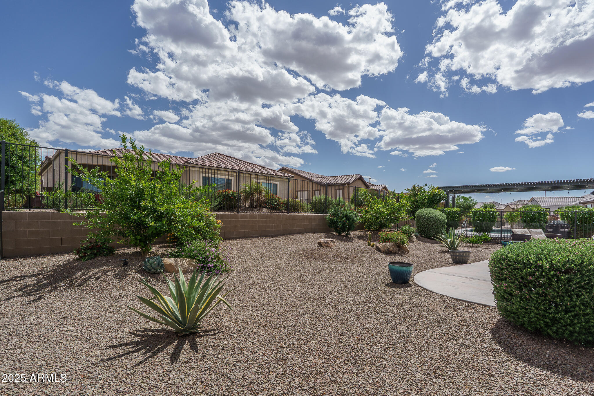 26017 W MAPLE Drive