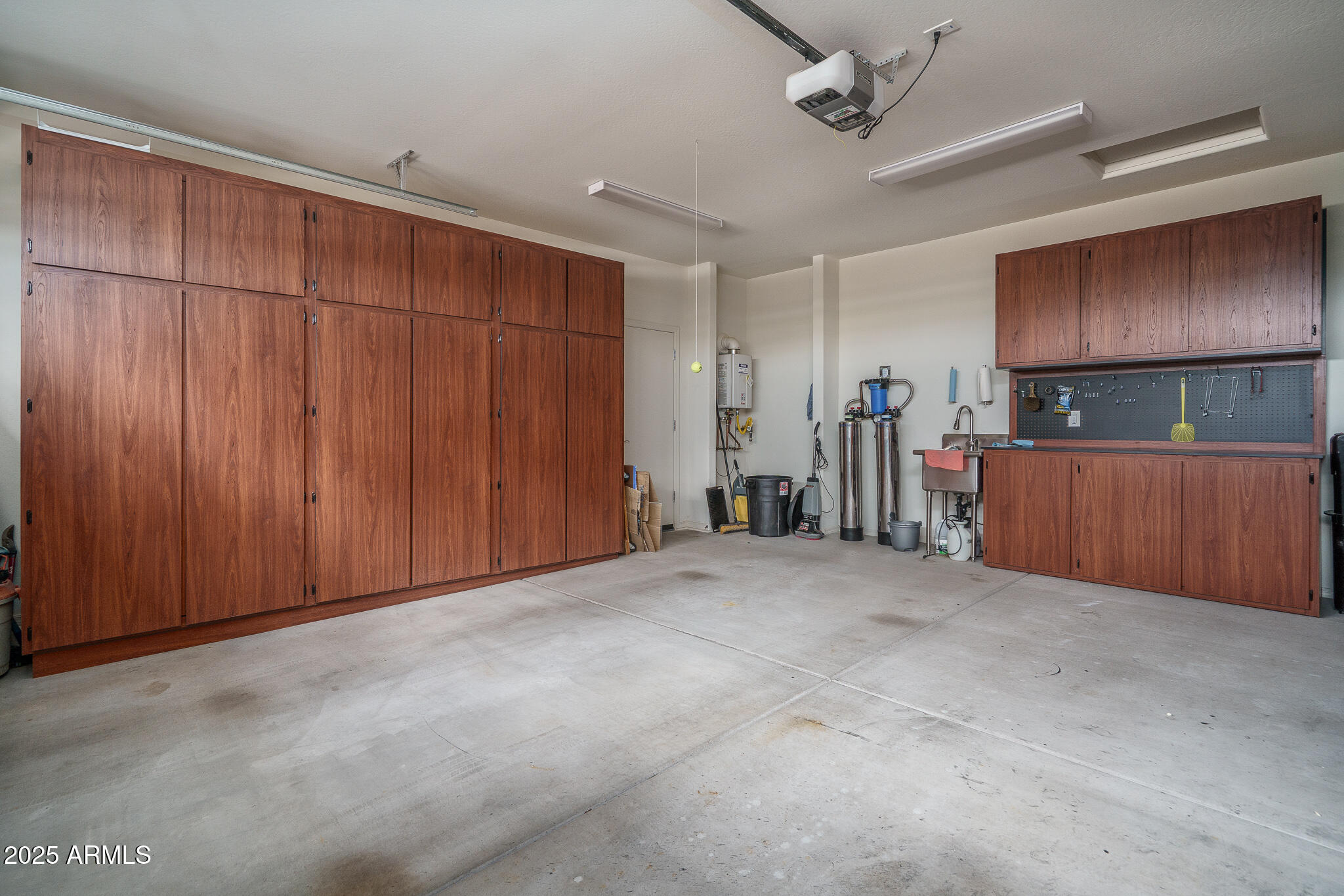 26017 W MAPLE Drive