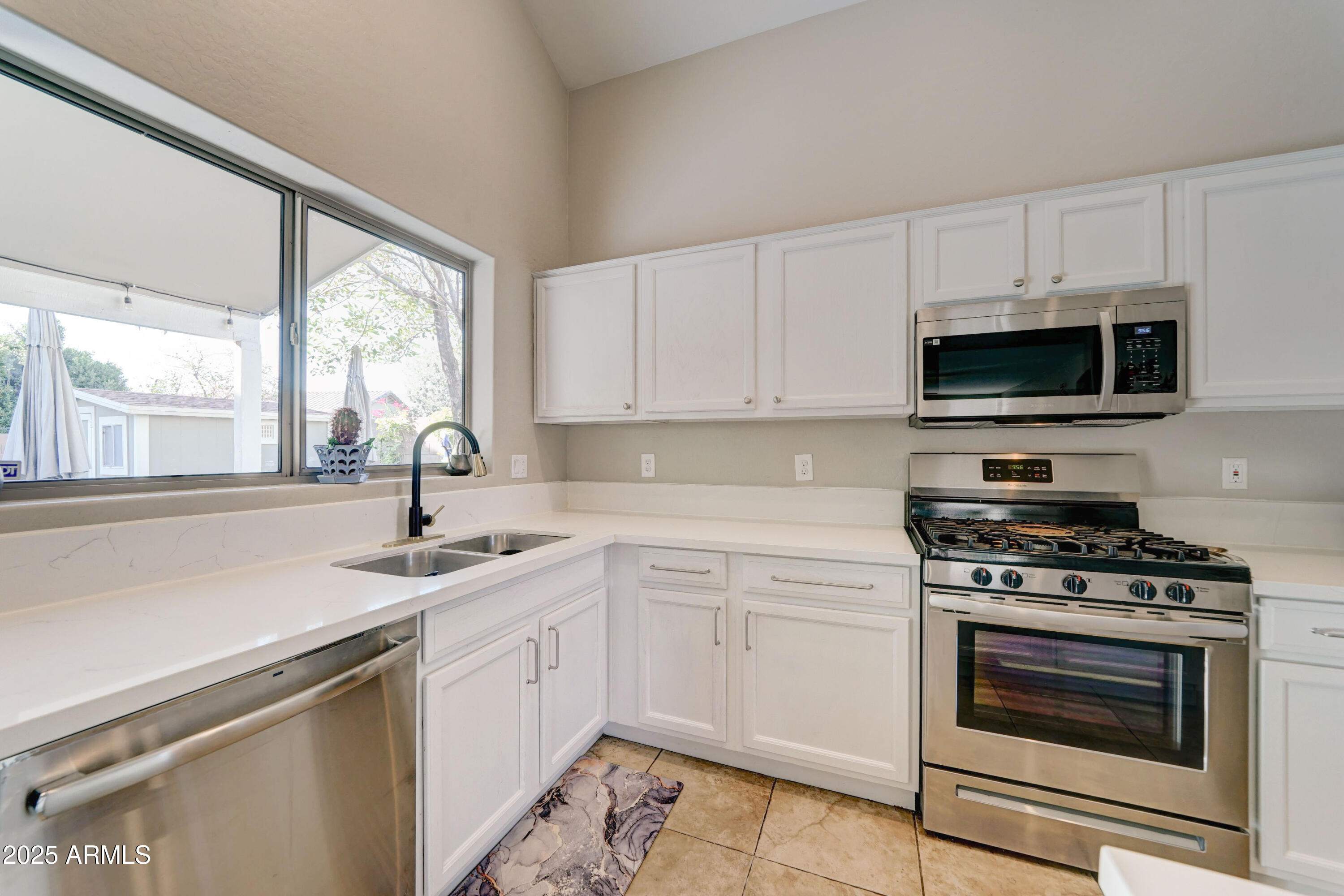 12701 W HOLLYHOCK Drive