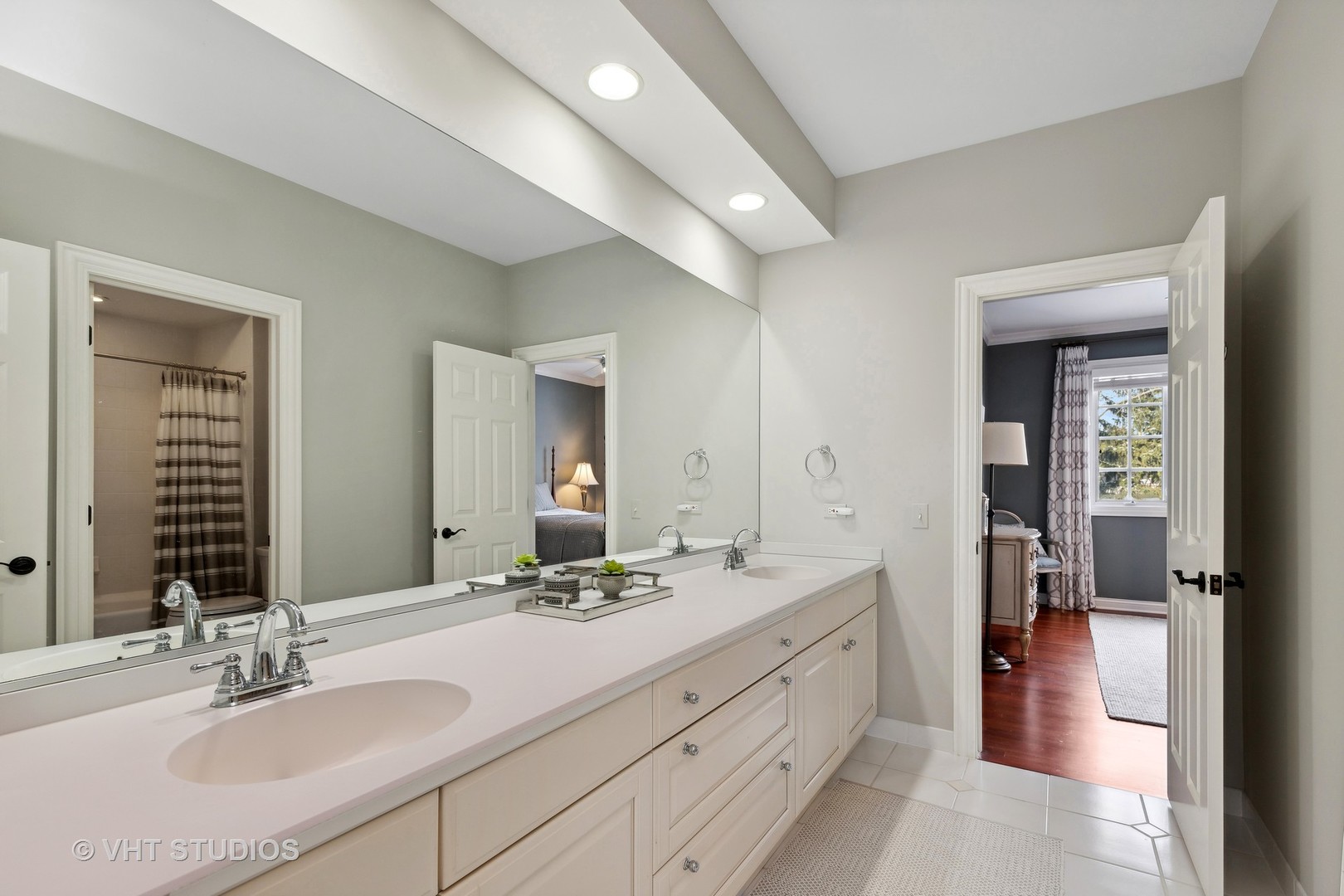 1190 Longmeadow Lane