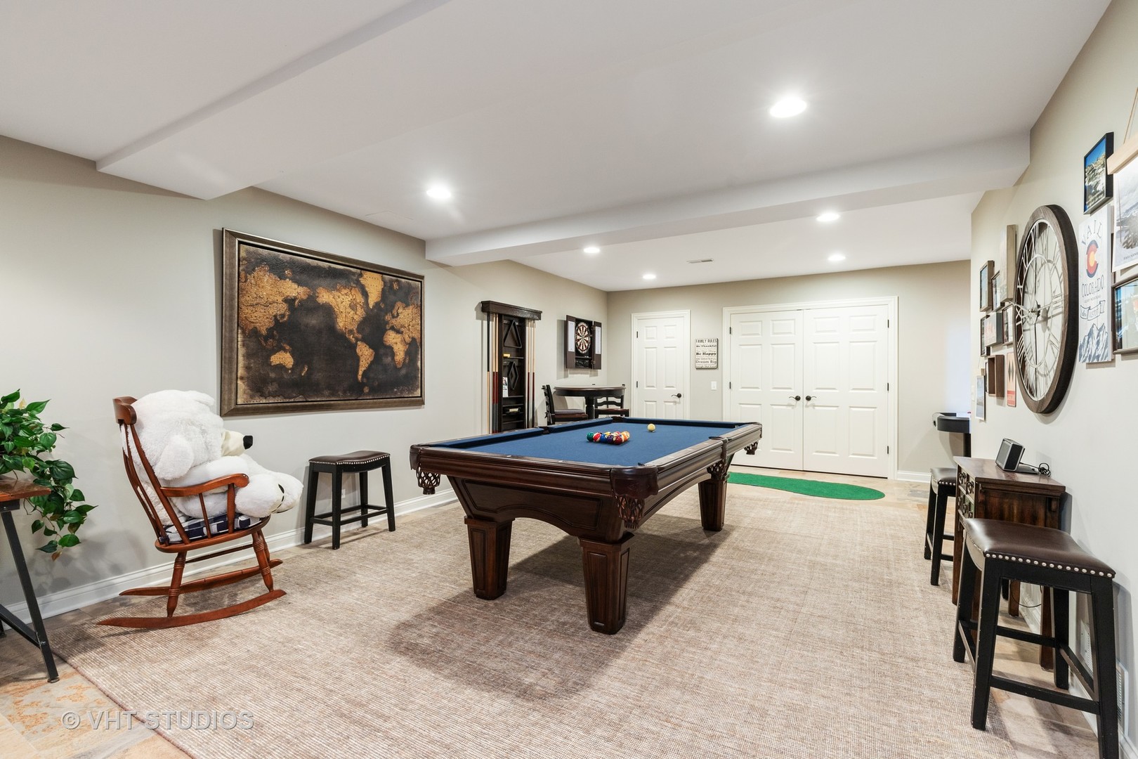 1190 Longmeadow Lane