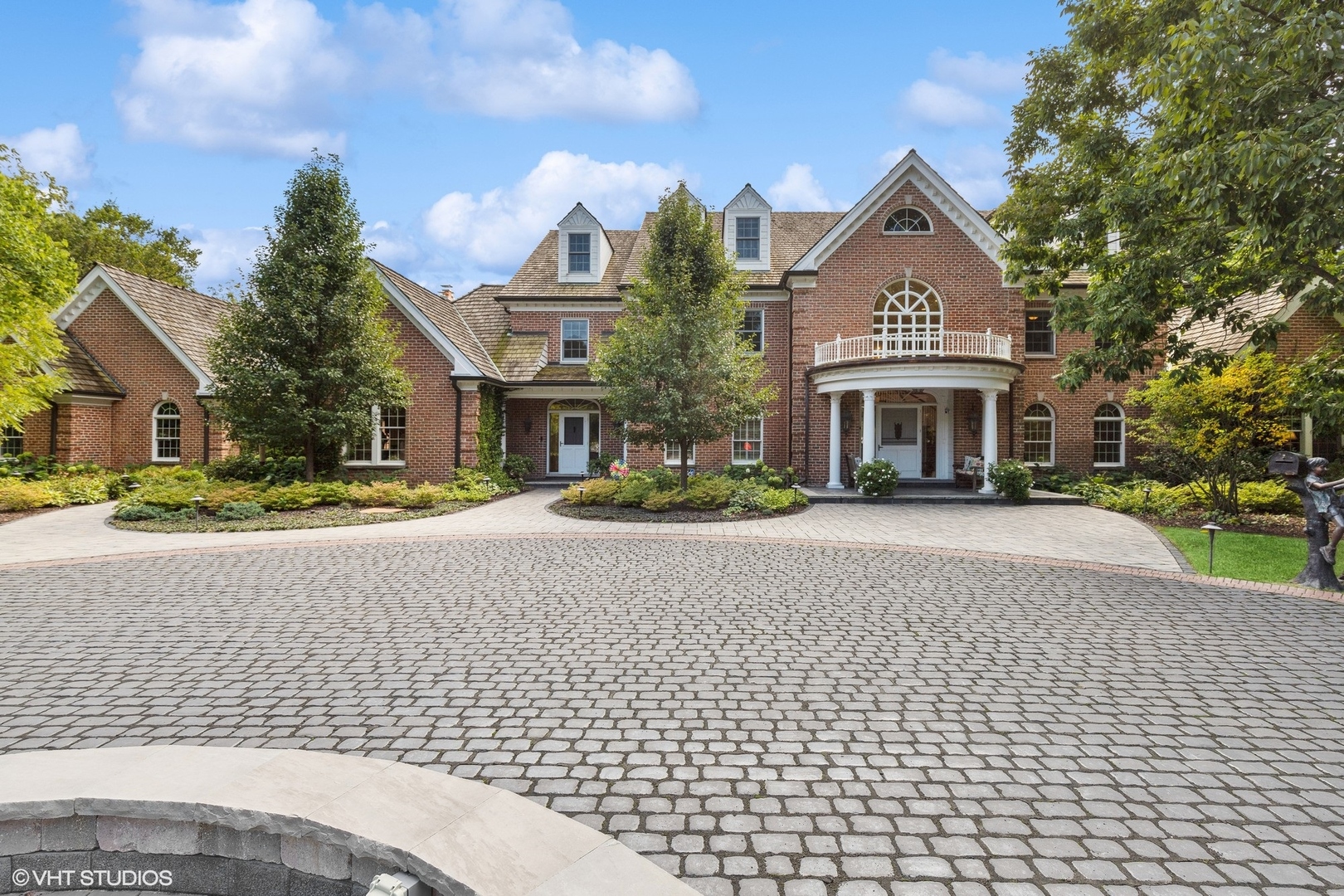 475 W DEERPATH Road