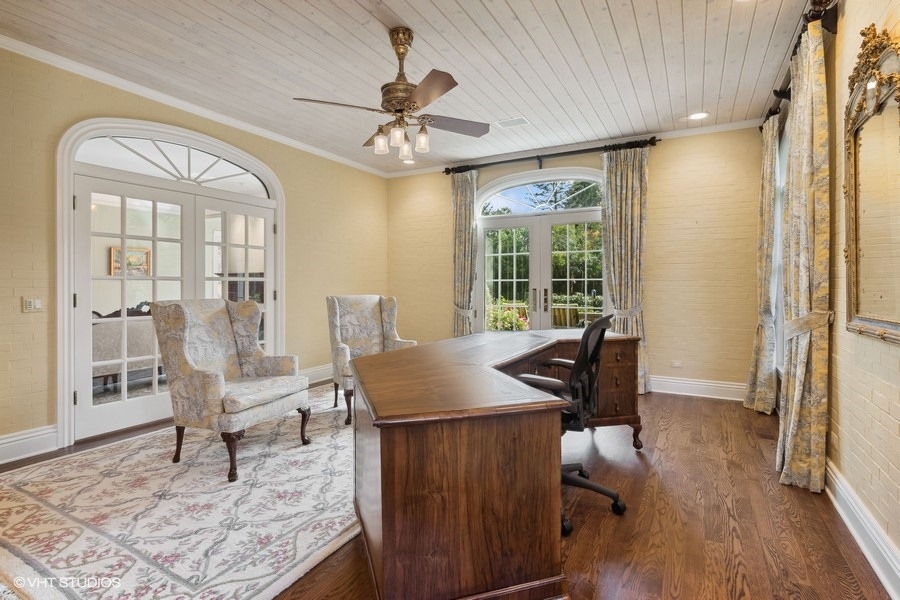 475 W DEERPATH Road