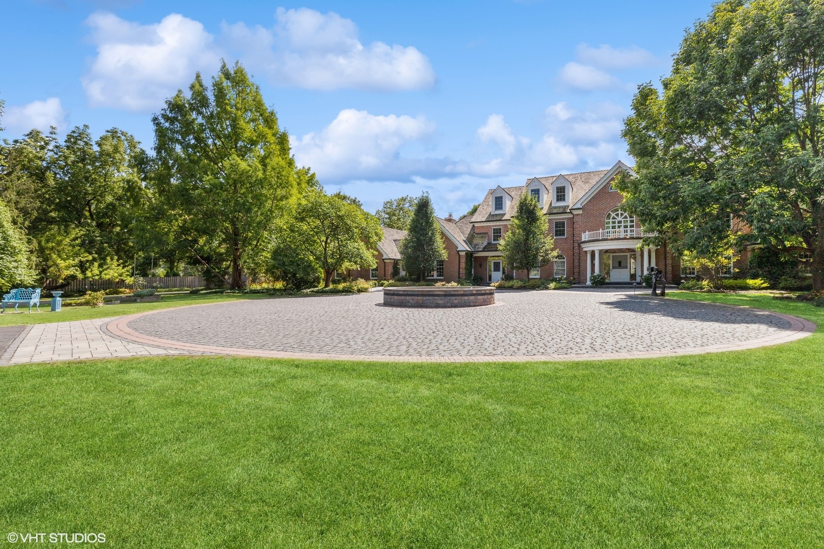 475 W DEERPATH Road