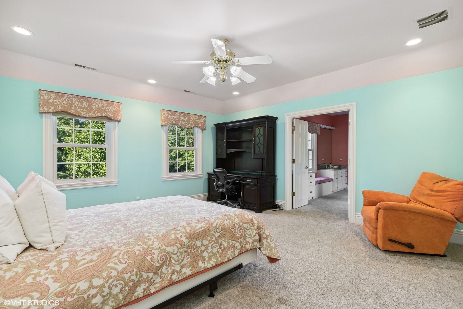 475 W DEERPATH Road