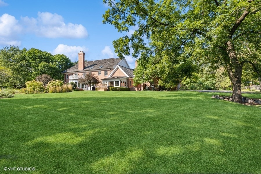 475 W DEERPATH Road