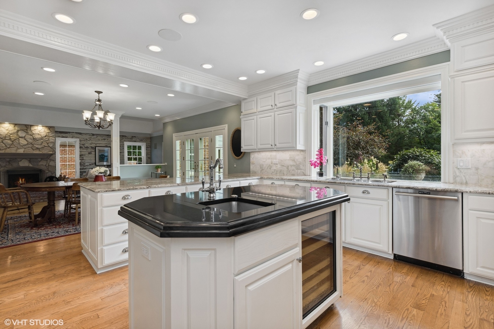 475 W DEERPATH Road