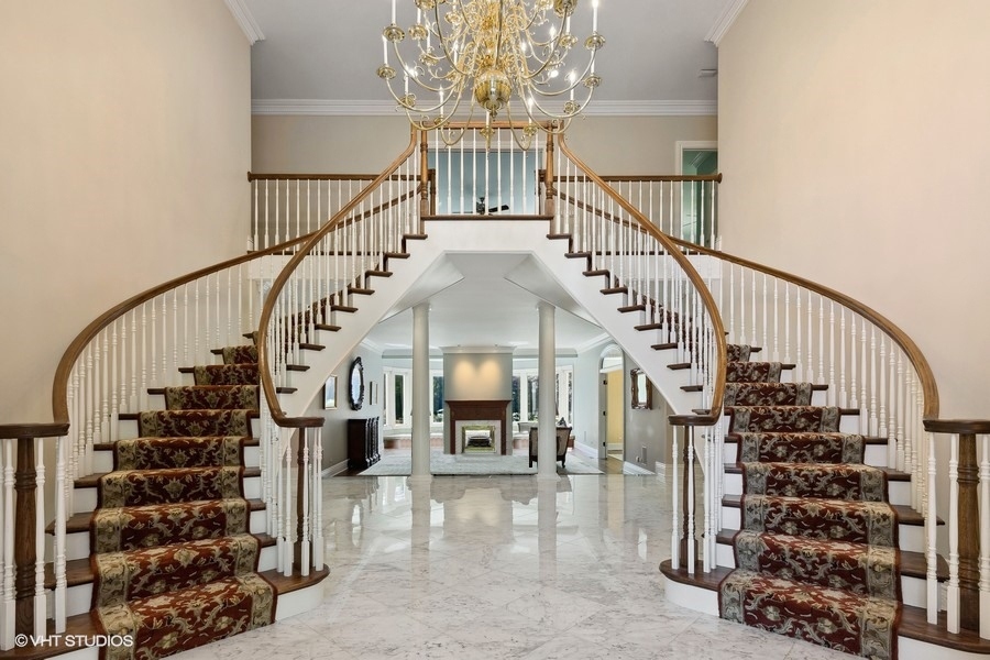 475 W DEERPATH Road