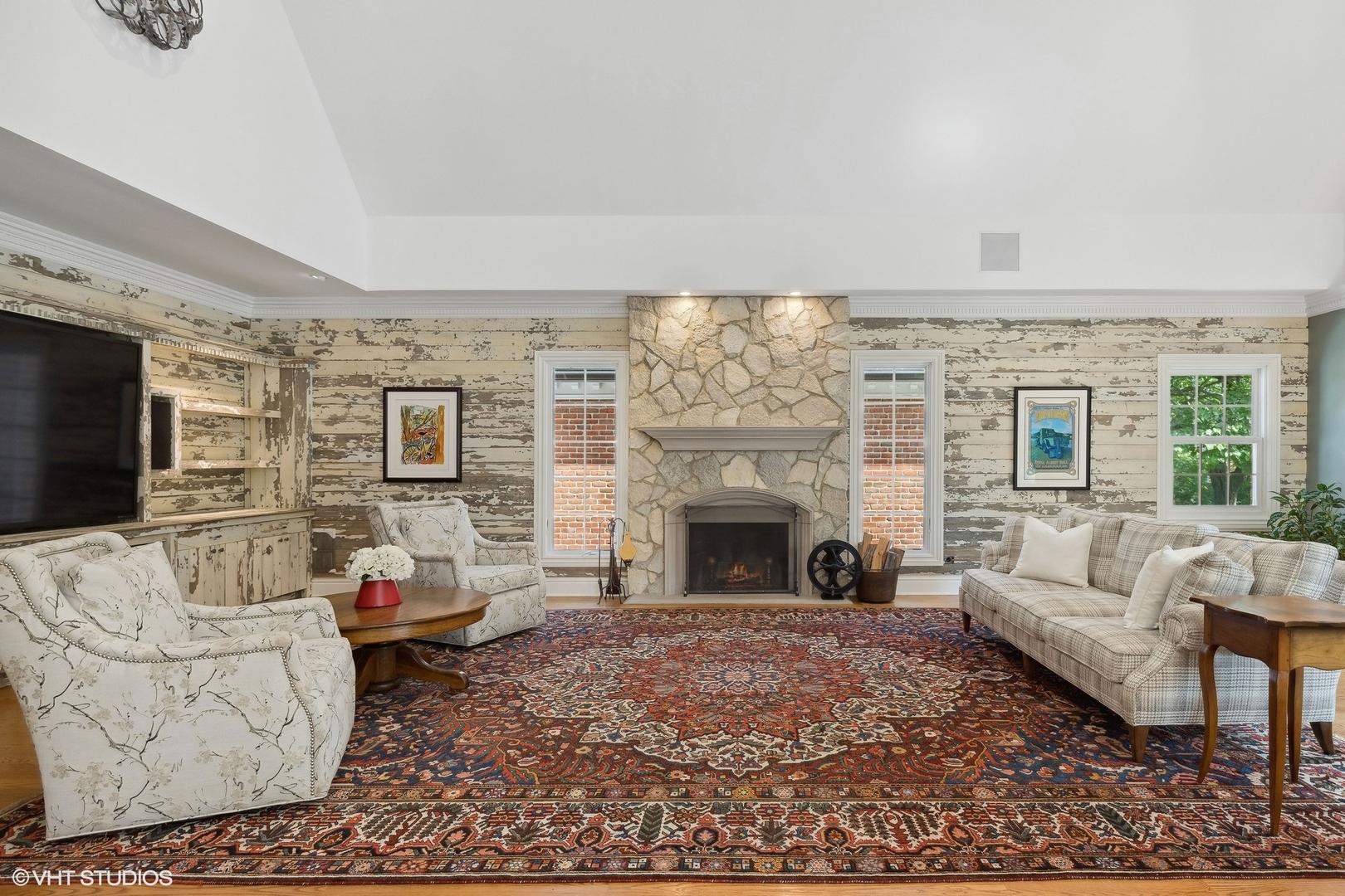 475 W DEERPATH Road